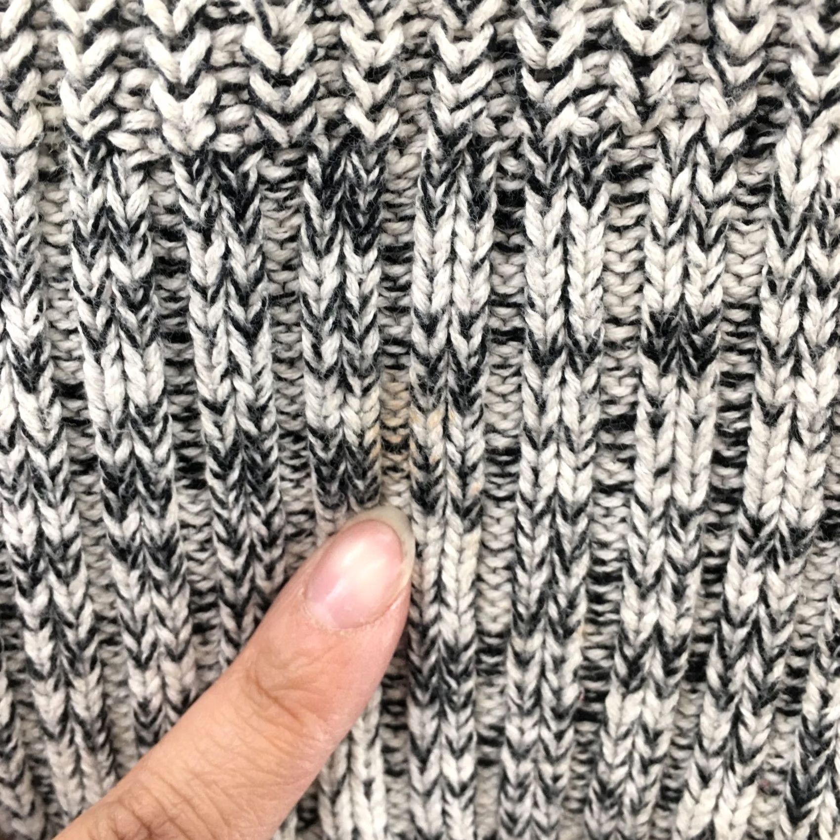 American Eagle Outfitters American Eagle Outfitters Pullover Sweater Womens S Gray Cotton Long Sleeve Knit Size S / US 4 / IT 40 - 7 Thumbnail