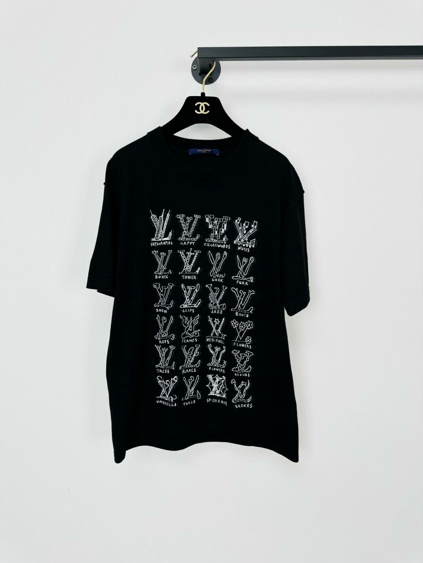Louis Vuitton Louis Vuitton Black Short Sleeve T-shirt Size US L / EU 52-54 / 3 - 1 Thumbnail