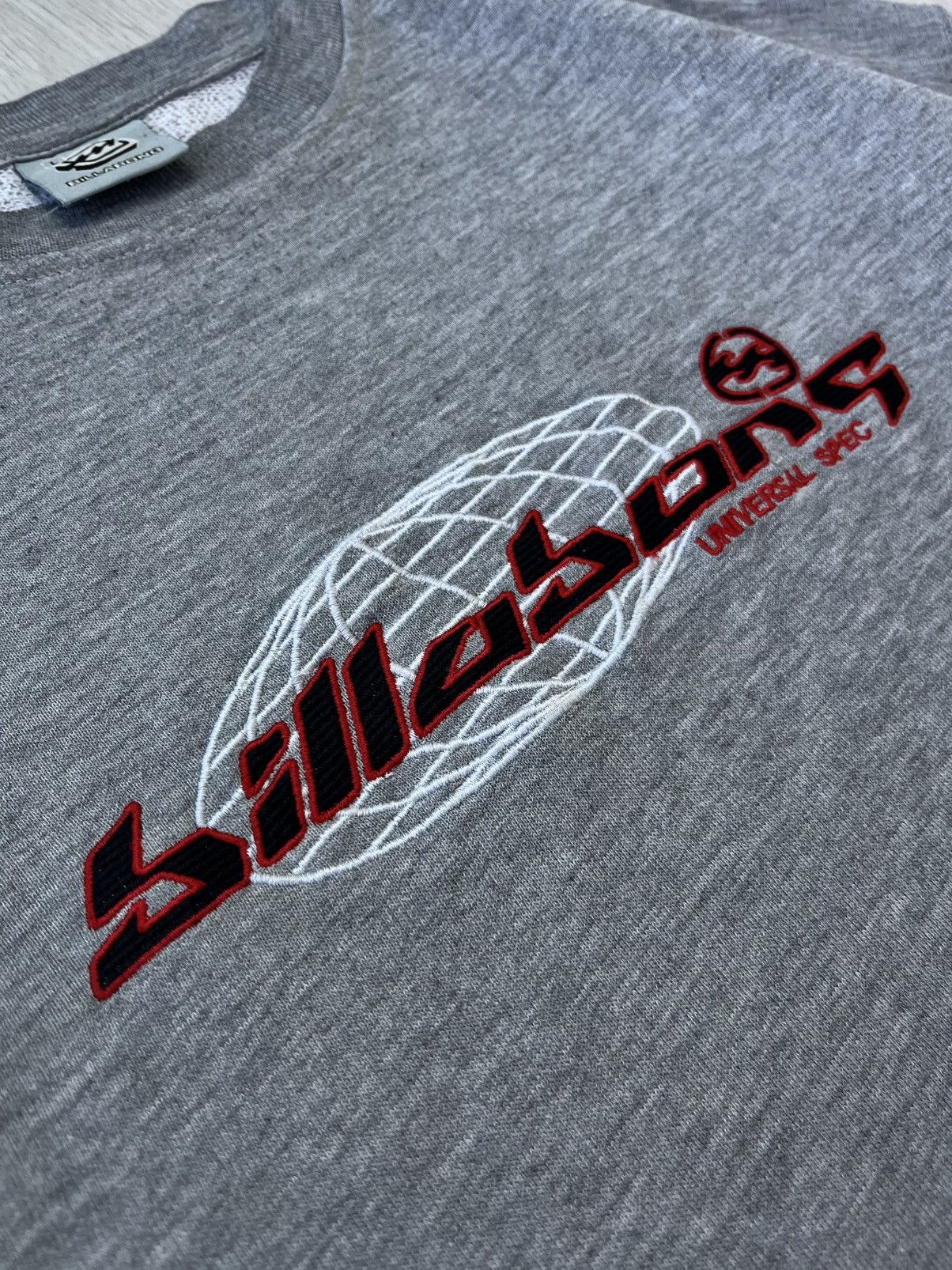 Billabong Vintage Billabong Sweatshirt Center Logo Y2K Surf Skater 90s Size US L / EU 52-54 / 3 - 3 Thumbnail