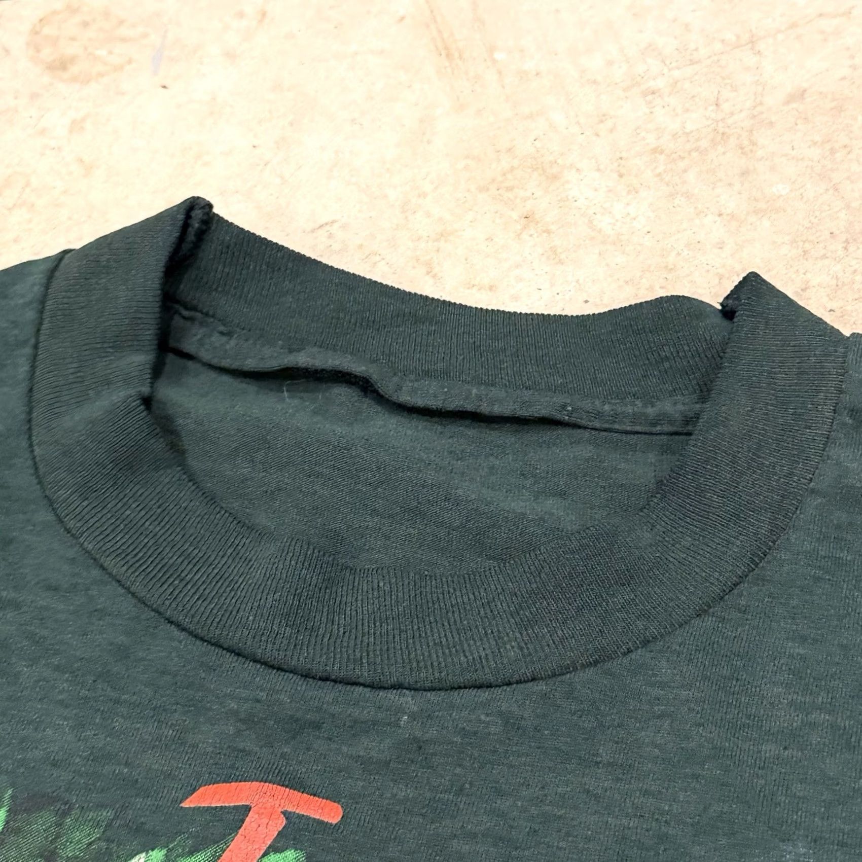 Fruit Of The Loom VINTAGE Silkmasters Turkey Hunt Get the Feeling USA Made T Shirt XL Short Sleeve Green 90s Outdoor Patriotic Men Mens Shirts Size US XL / EU 56 / 4 - 3 Thumbnail