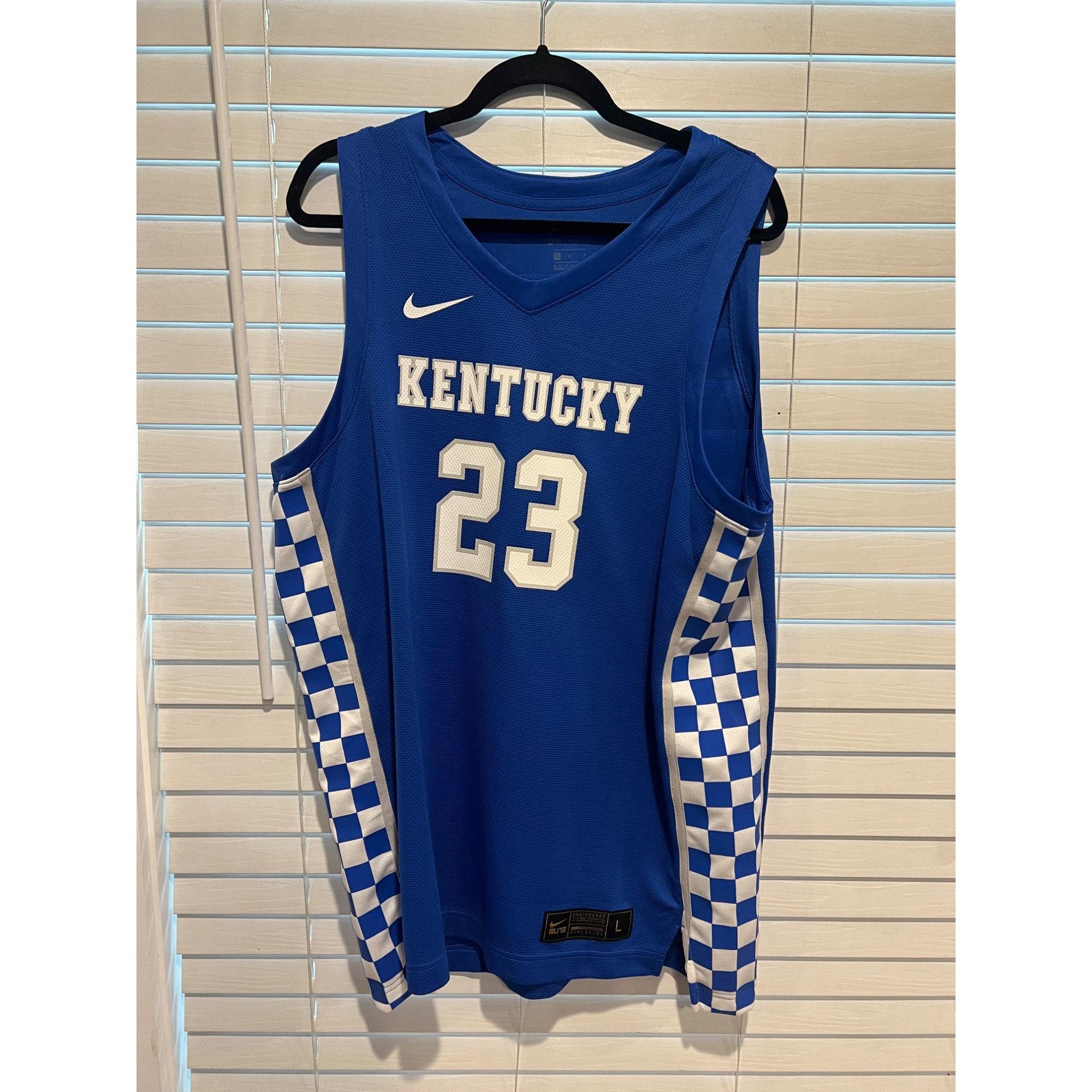 Nike NIKE KENTUCKY WILDCATS BLUE LIMITED NO23 JERSEY - Size L Size US L / EU 52-54 / 3 - 2 Thumbnail