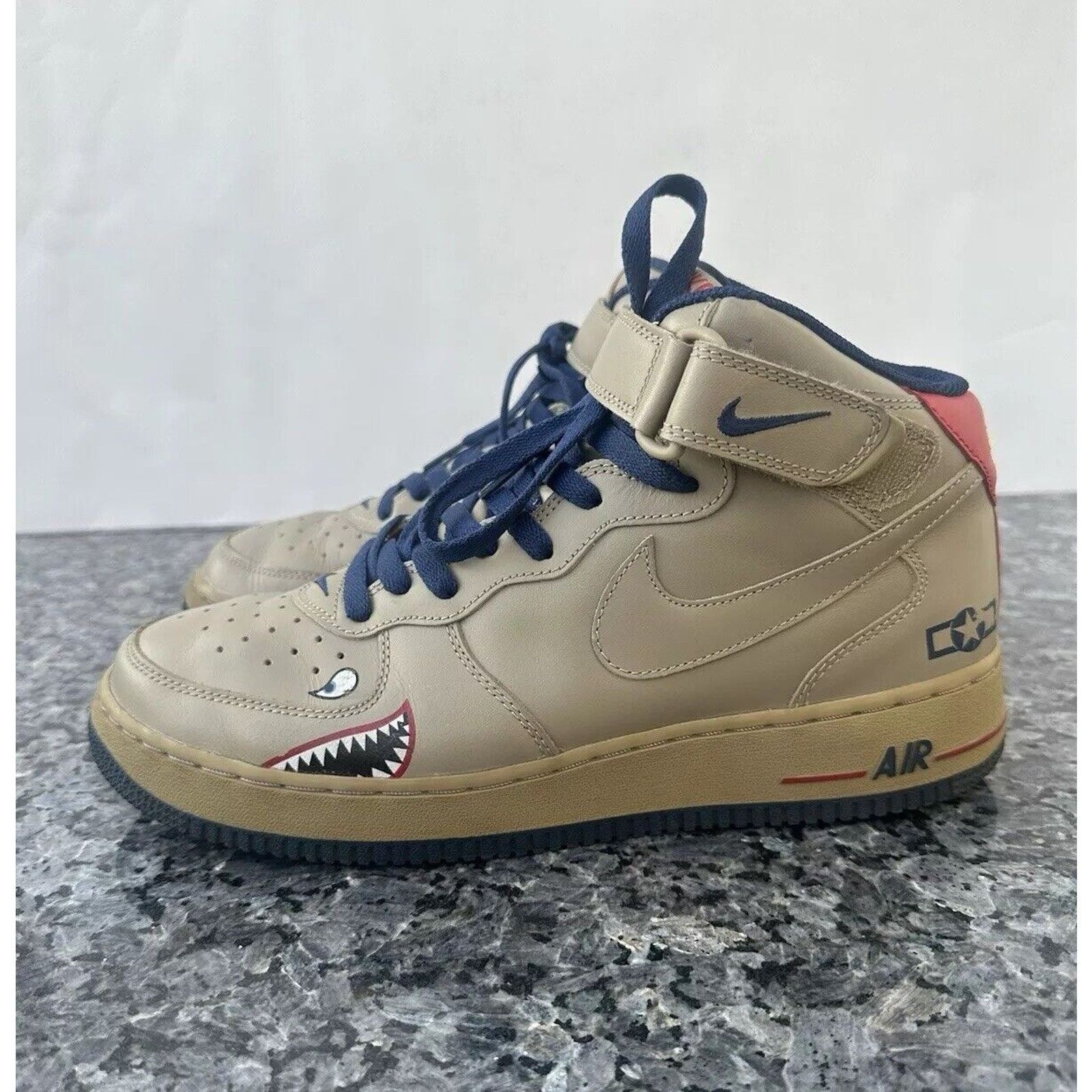 Nike Vintage 2004 Nike Air Force 1 Mid Khaki-Midnight Size US 10 / EU 43 - 1 Thumbnail