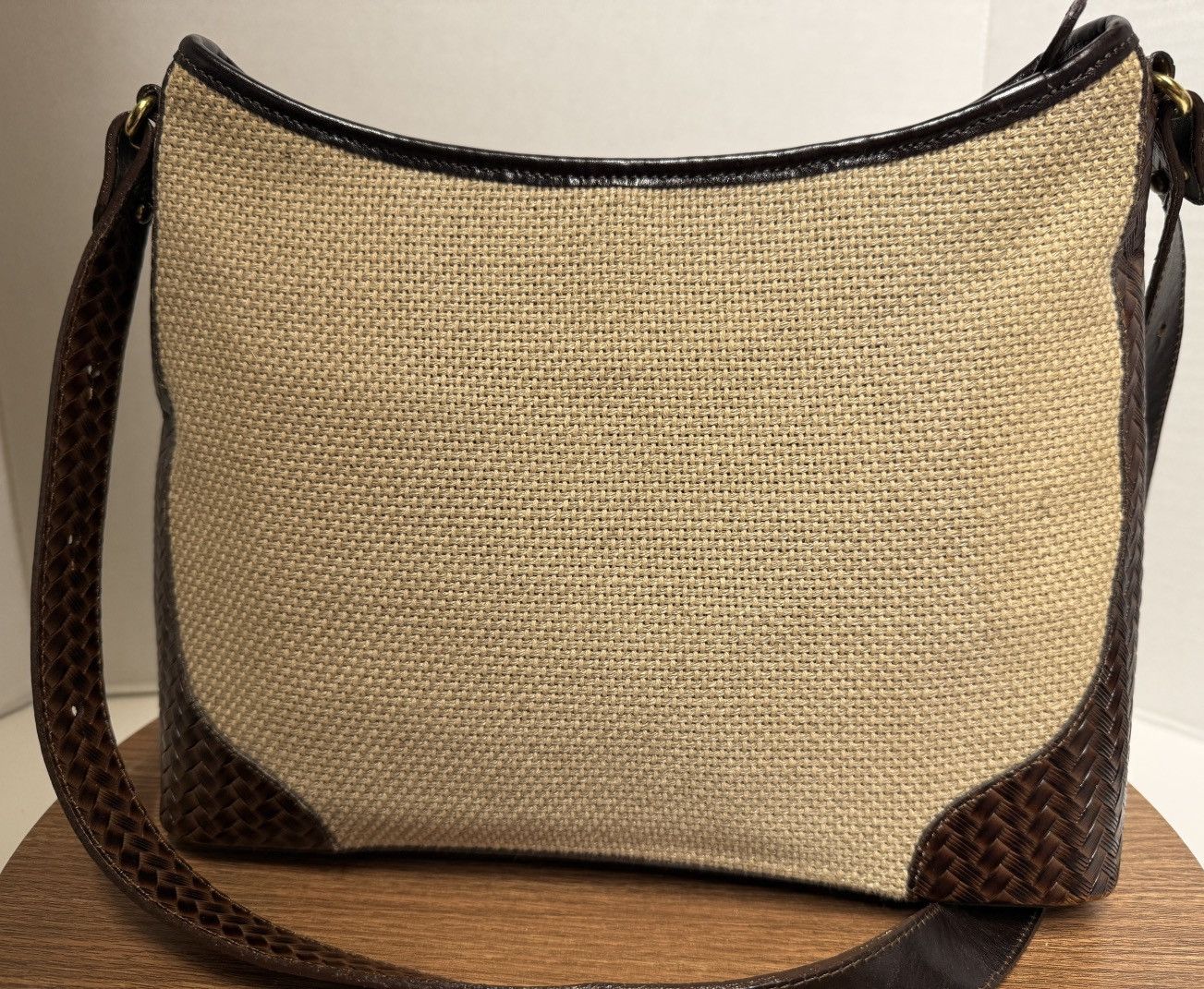 BRAHMIN Brahmin Vtg Large Cream Woven Canvas Leather Shoulder Bag Size ONE SIZE - 1 Thumbnail