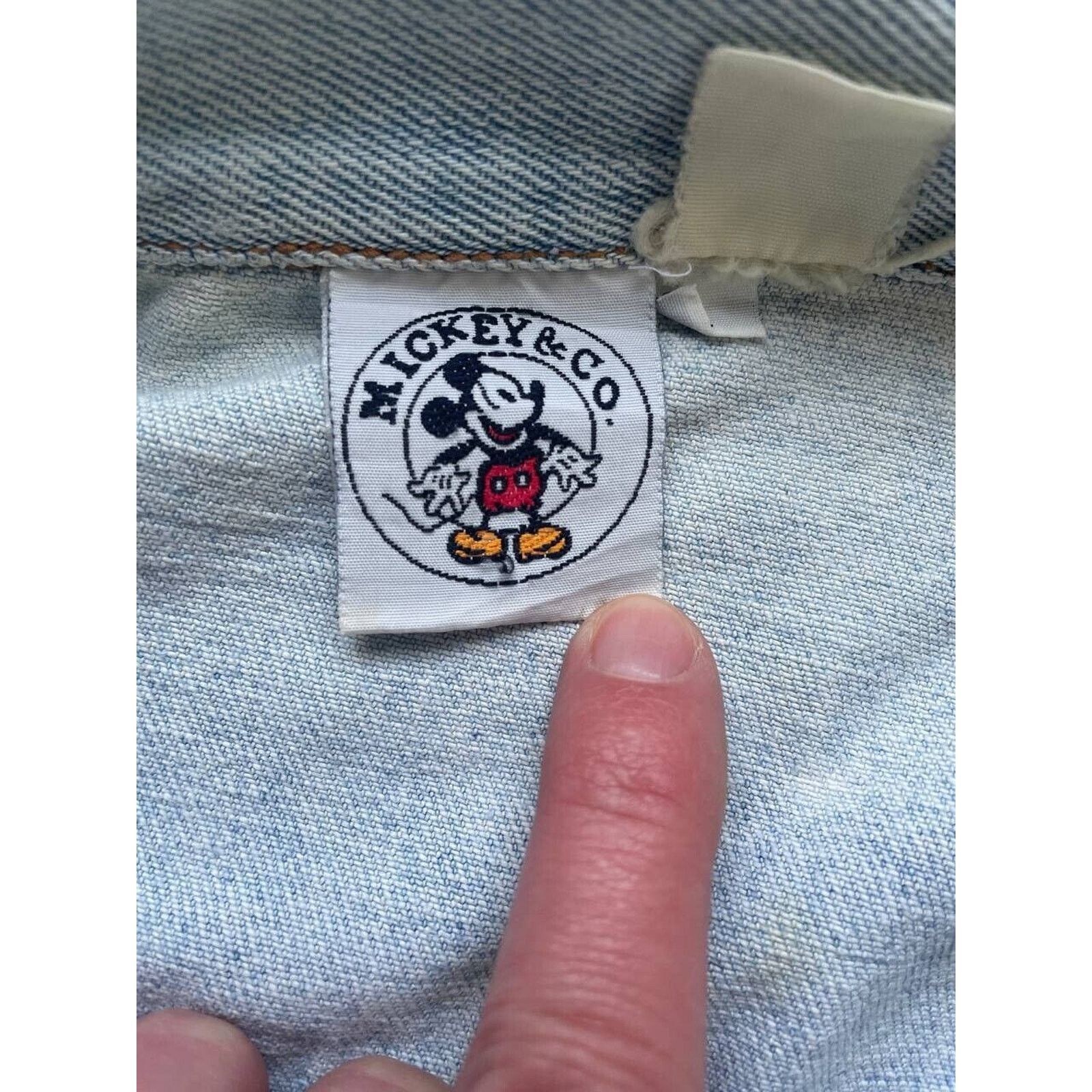 Disney × Mickey Mouse × Vintage Vintage Disney Mickey & Co. Denim Jacket Light Wash Size L Size US L / EU 52-54 / 3 - 10 Thumbnail