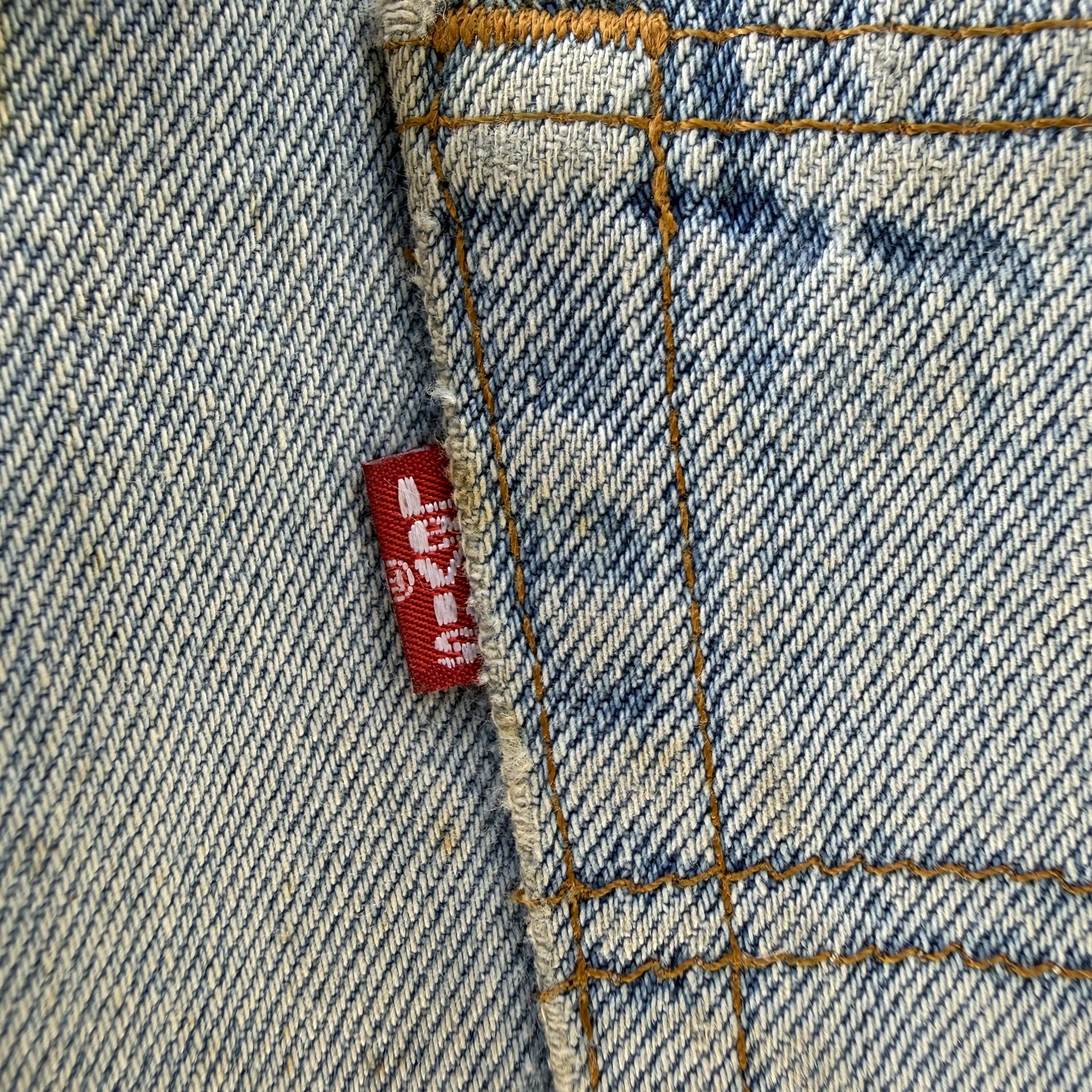 Levi's Vintage Levi's 501 Stonewash Faded Denim Jean Size US 32 / EU 48 - 12 Thumbnail