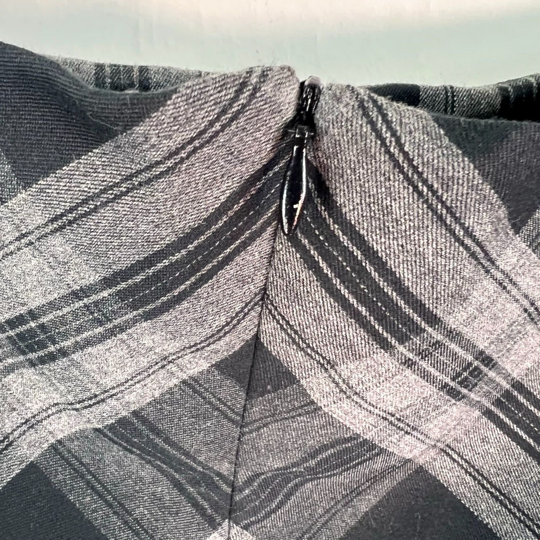 Vintage VINTAGE AB Studio Skirt Straight Line Size 12 Black Gray Checked Lined VTG Size 34" / US 12 / IT 48 - 4 Thumbnail