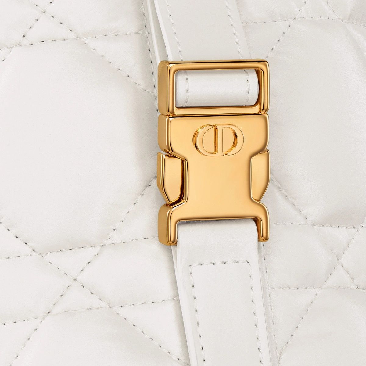 Dior 1bcso1str1124 Size: OS /Small Nomad Bag in White Size ONE SIZE - 6 Thumbnail