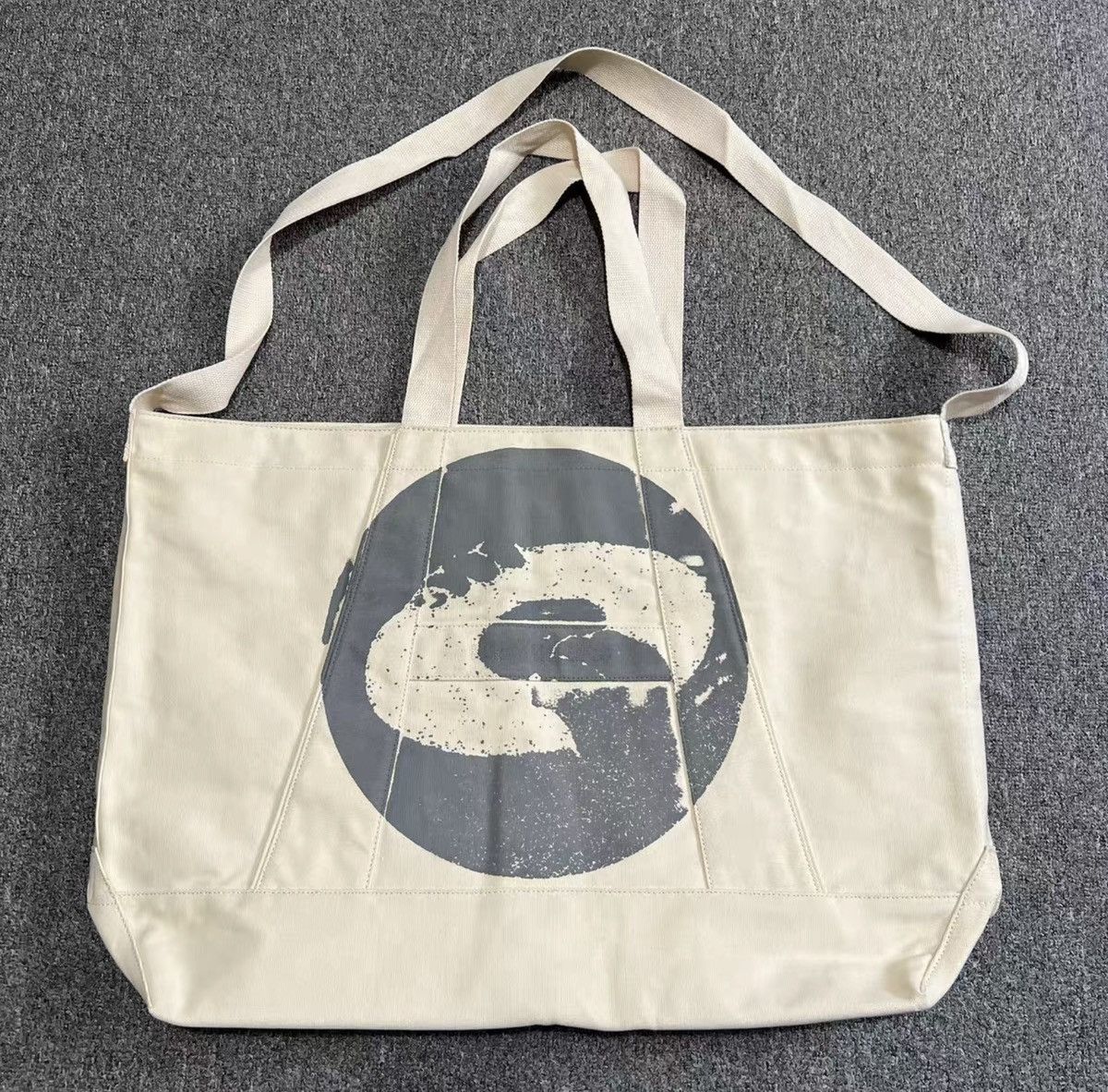 Honor the Gift Honor The Gift Large Tote / Shoulder / Crossbody Bag Size ONE SIZE - 1 Thumbnail