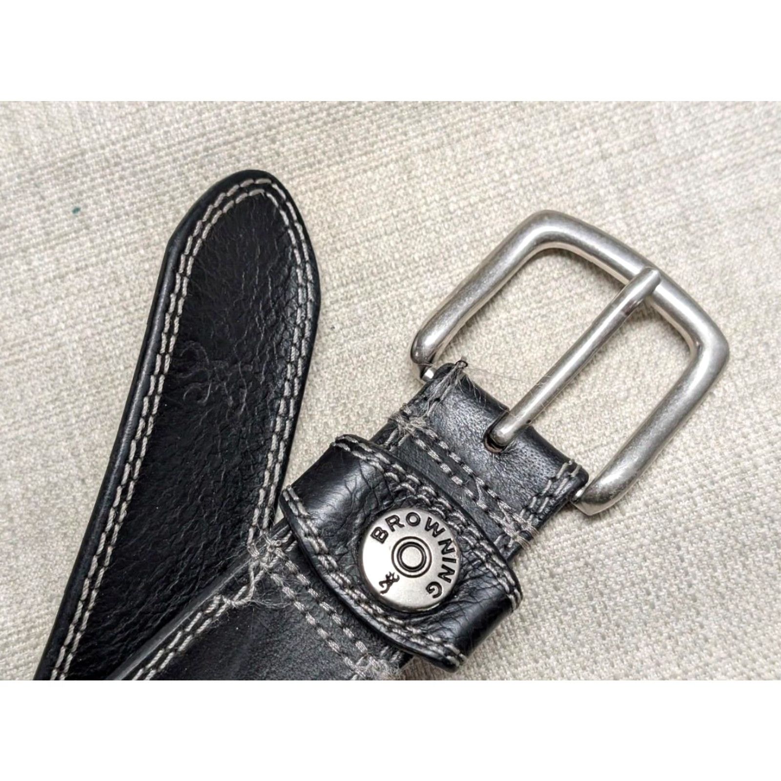 Vintage VINTAGE Browning belt 46 leather Cowhide full grain STITCHED black 1-3/8" belt Regular Mens Belt Size 46 - 2 Thumbnail
