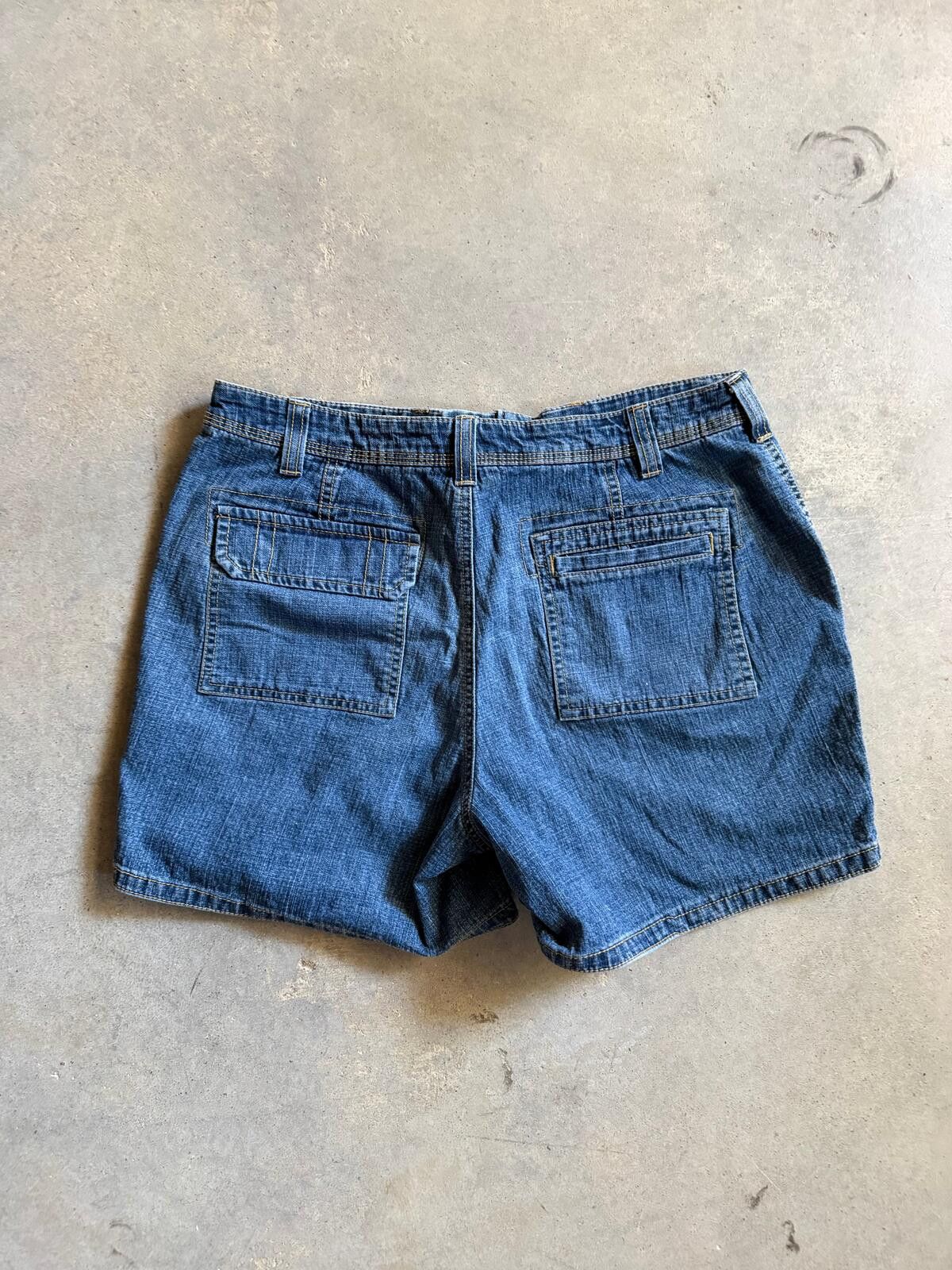 Other Y2K Blue Denim Square Pocket Wmns Shorts Sz 32 Size US 32 / EU 48 - 3 Thumbnail