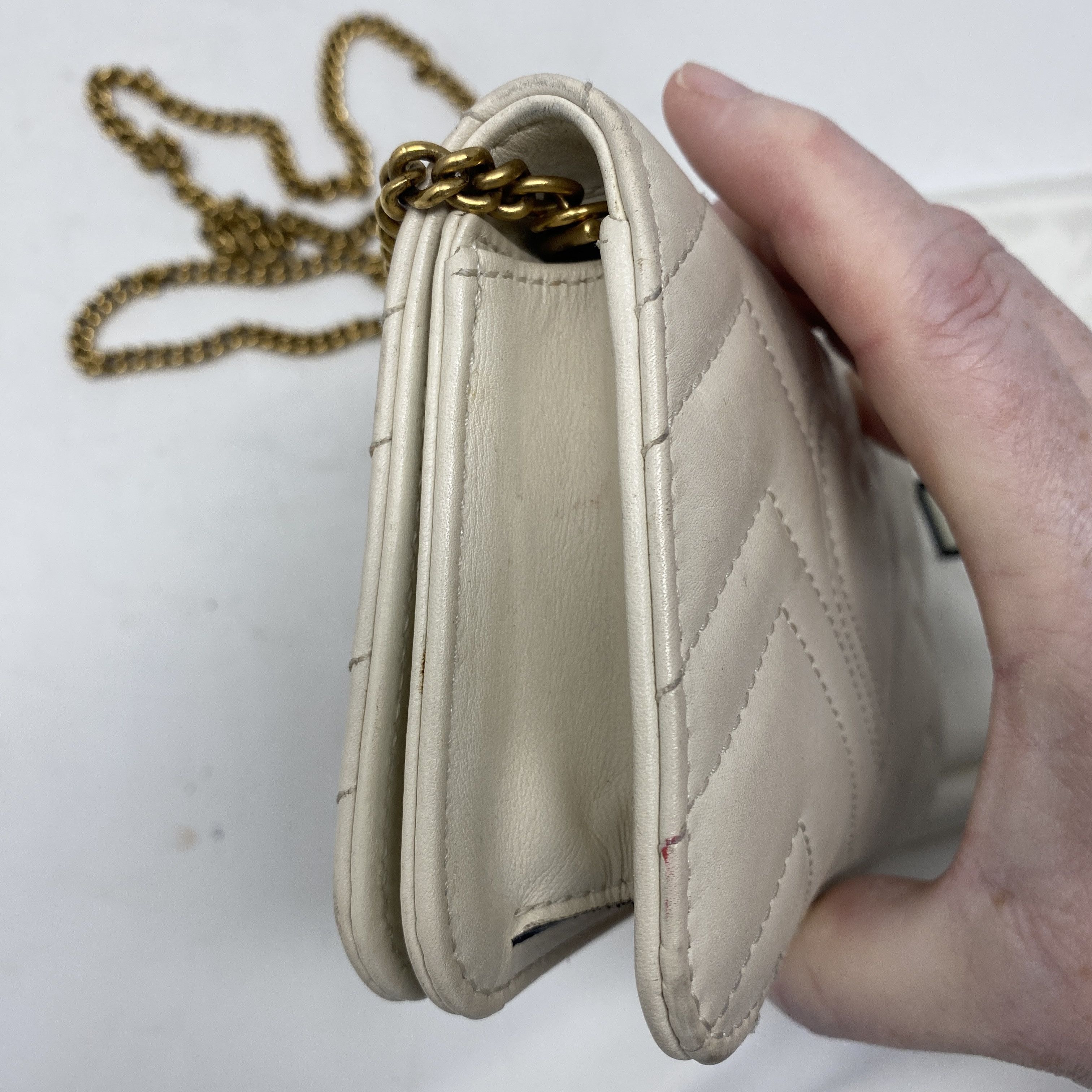 Gucci Gucci Calfskin Matelasse GG Marmot Mini Bag Cream Size ONE SIZE - 5 Thumbnail