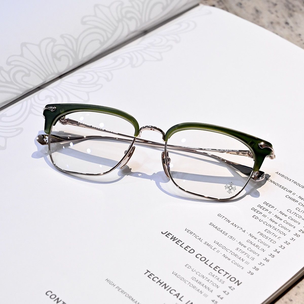 Chrome Hearts CHROME HEARTS SLUNTRADICTION MATTE DARK OLIVE/ GOLD PLATED GLASSES GLASSES Size ONE SIZE - 1 Thumbnail