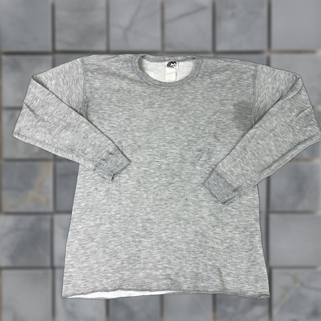 Layer 8 VINTAGE Medalist Shirt Mens L Gray Distressed USA Thermal Base Layer Long Sleeve Crew Neck Size US L / EU 52-54 / 3 - 1 Thumbnail
