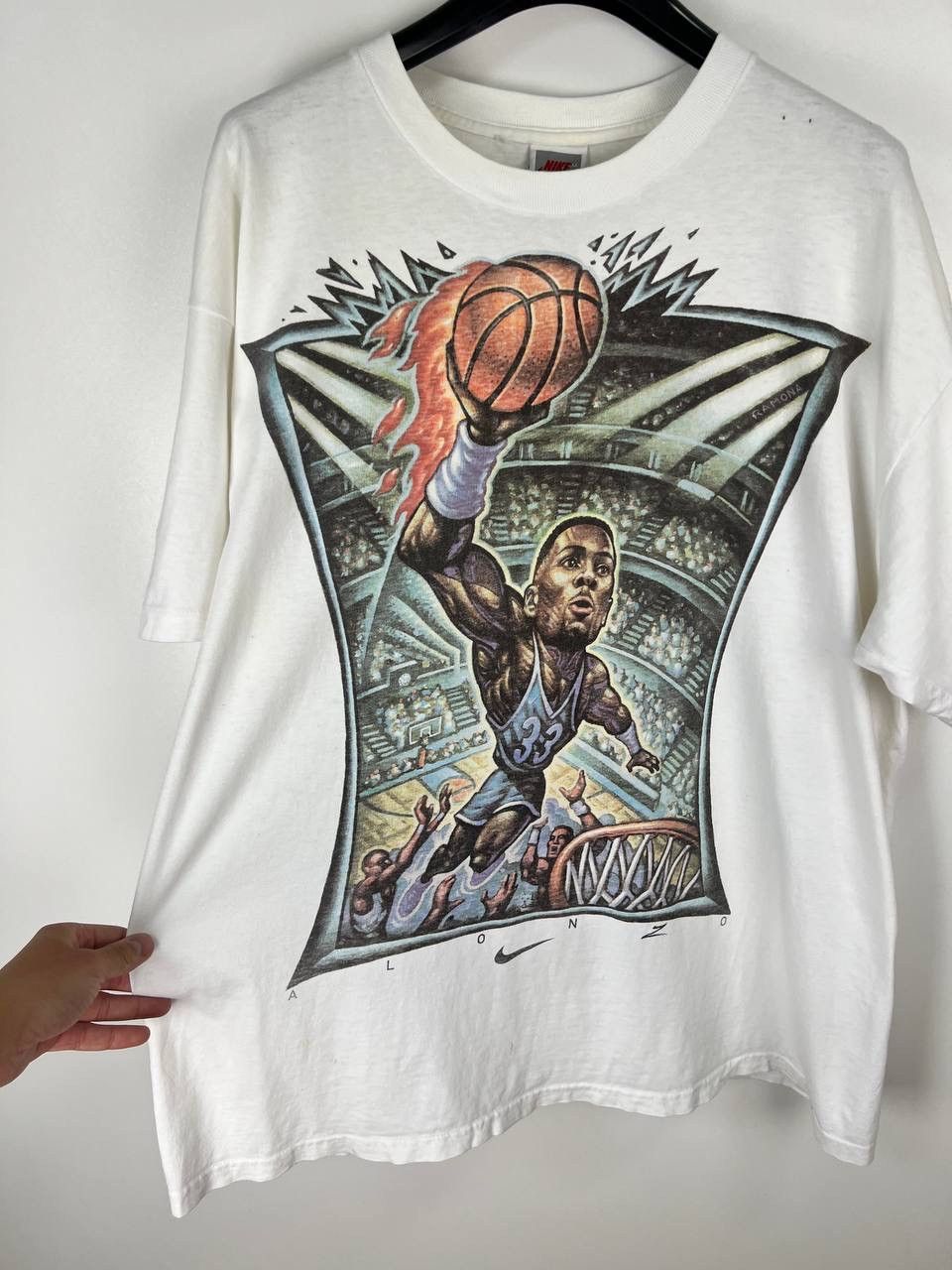 Vintage Nike Alonzo 90s Basketball vintage t-shirts size XL Size US XL / EU 56 / 4 - 8 Thumbnail