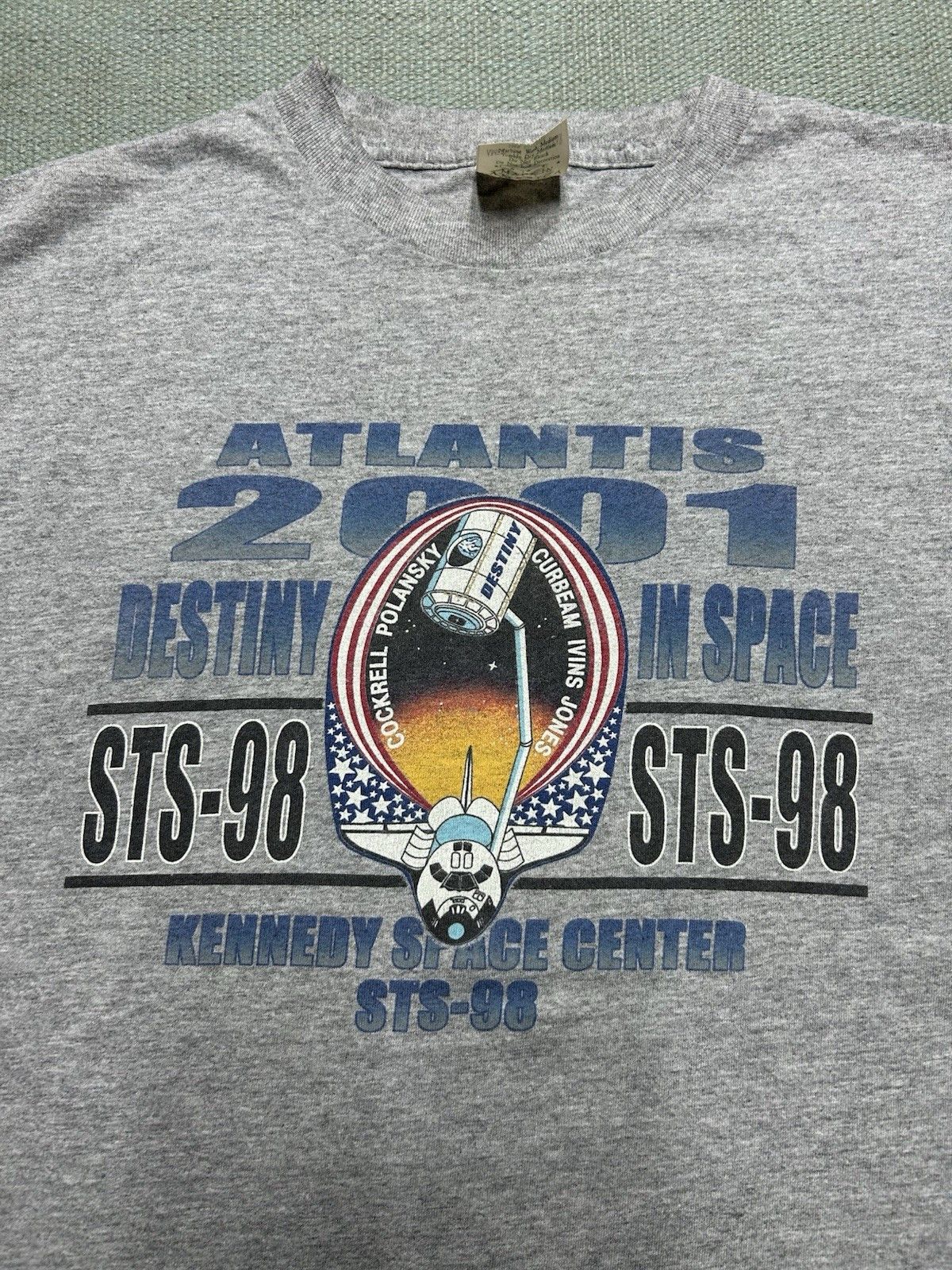 Vintage t shirt Atlantis 2001 space shuttle Kennedy space center L Size US L / EU 52-54 / 3 - 2 Thumbnail