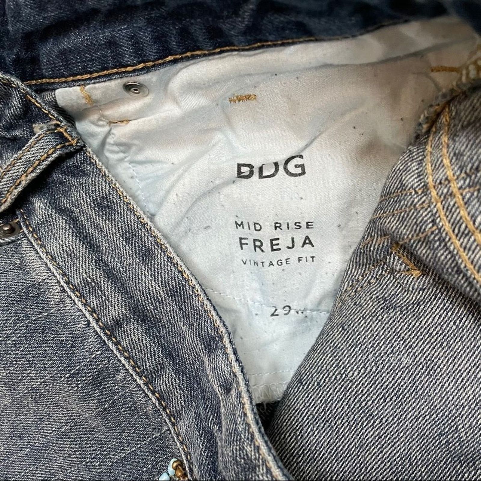 Bdg BDG Mid-Rise Embellished Denim Shorts | Sz 29 Size 29" - 7 Thumbnail