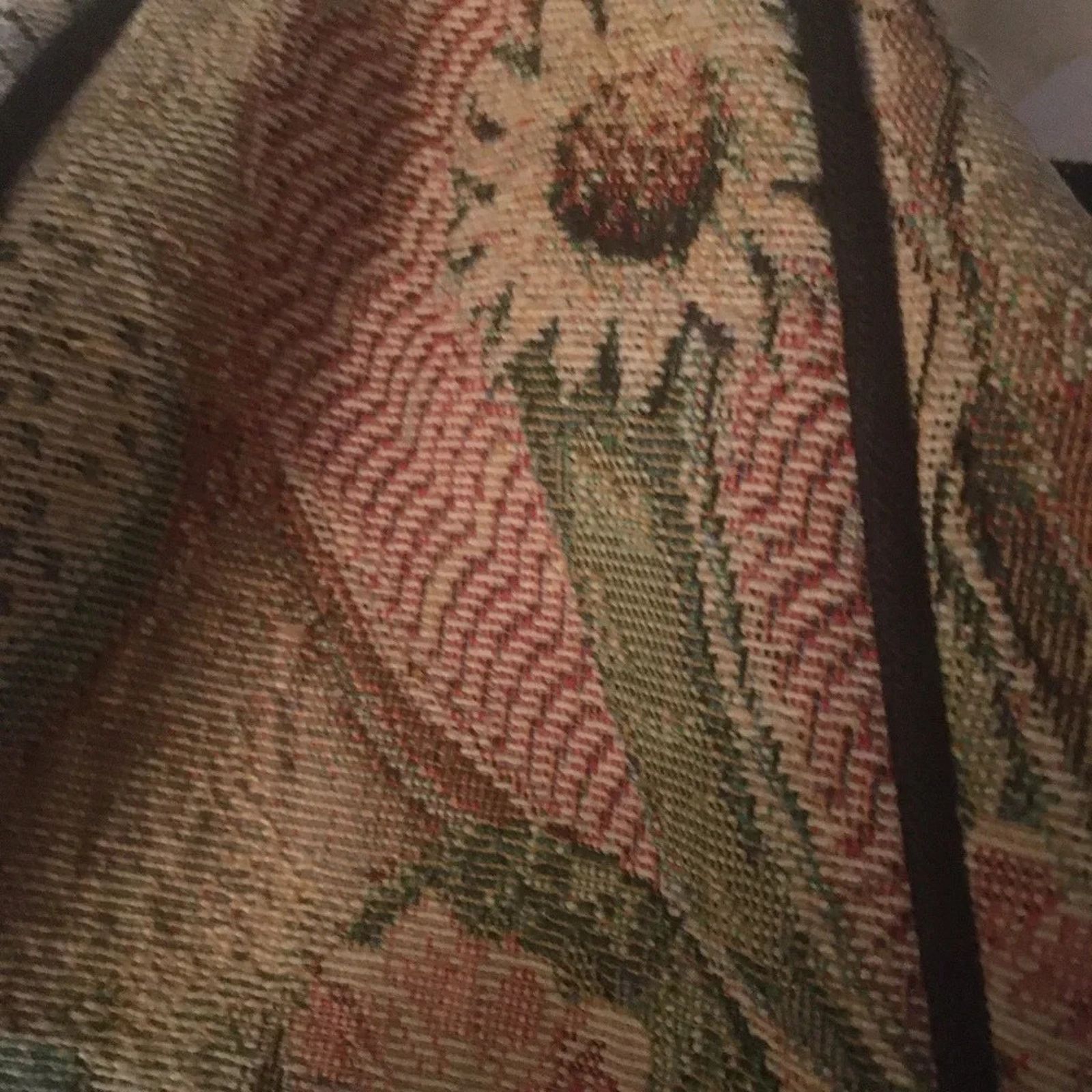 The Unbranded Brand Danny K Beverly Hills tapestry triangle with a beach scene Size ONE SIZE - 5 Thumbnail