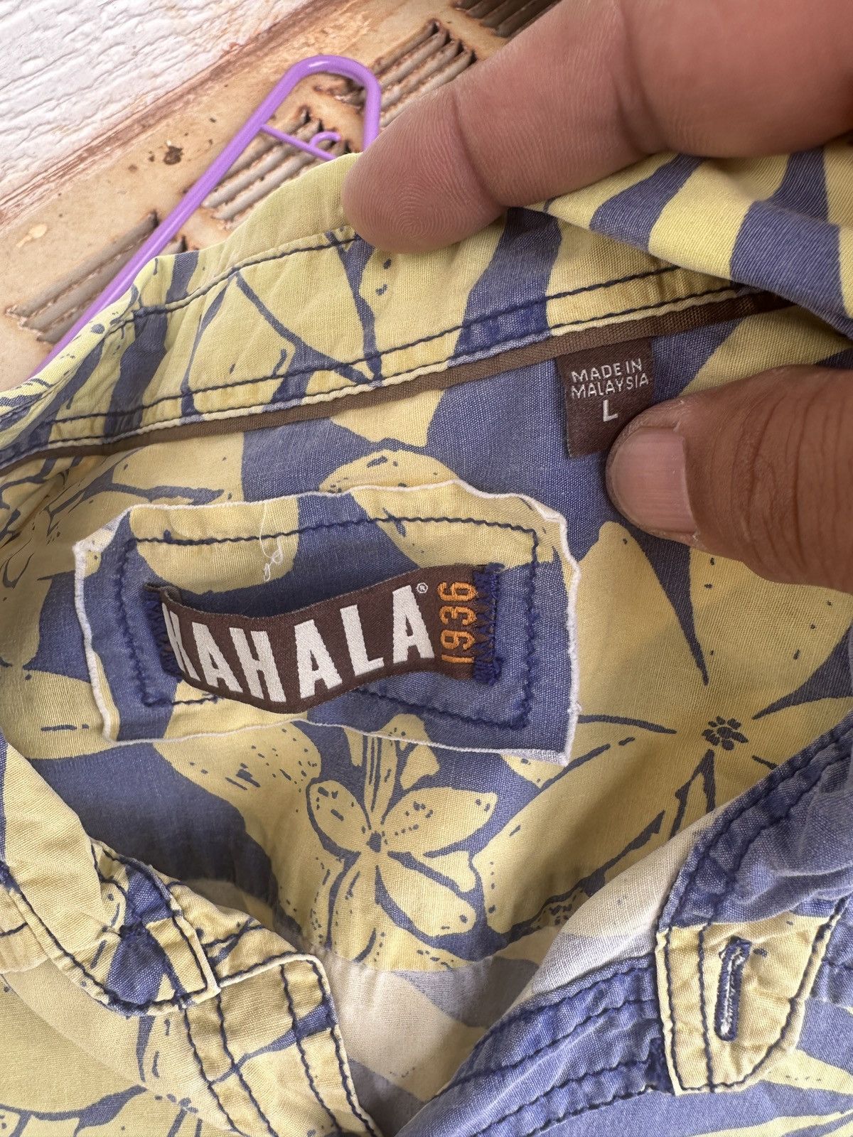 Other PreOwned Kahala Hawaiian Print Blue/Yellow Men's Large Size US L / EU 52-54 / 3 - 4 Thumbnail