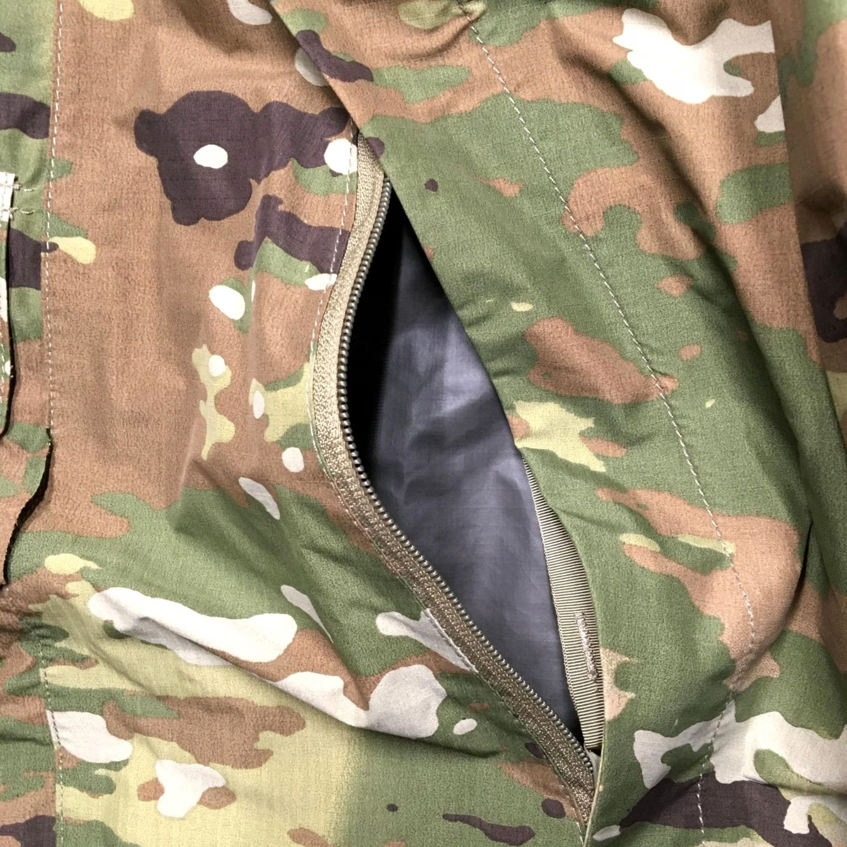 Vintage VINTAGE Unicor US Army ECWCS Jacket Men XS Reg OCP Camo Gen III Extreme Cold/Wet Weather Hooded Jacket Size US XS / EU 42 / 0 - 3 Thumbnail