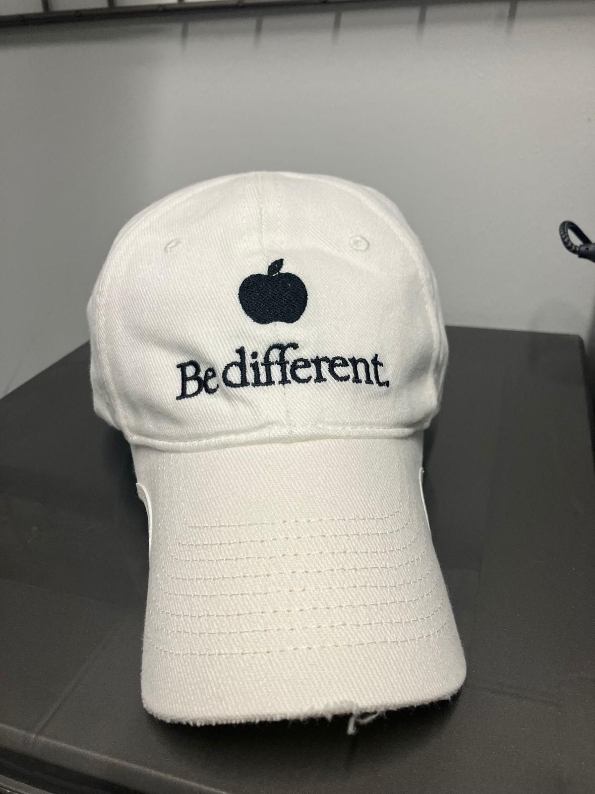 帽子 BALENCIAGA Be different Balenciaga Be Different Apple Baseball Cap Black Men's - US