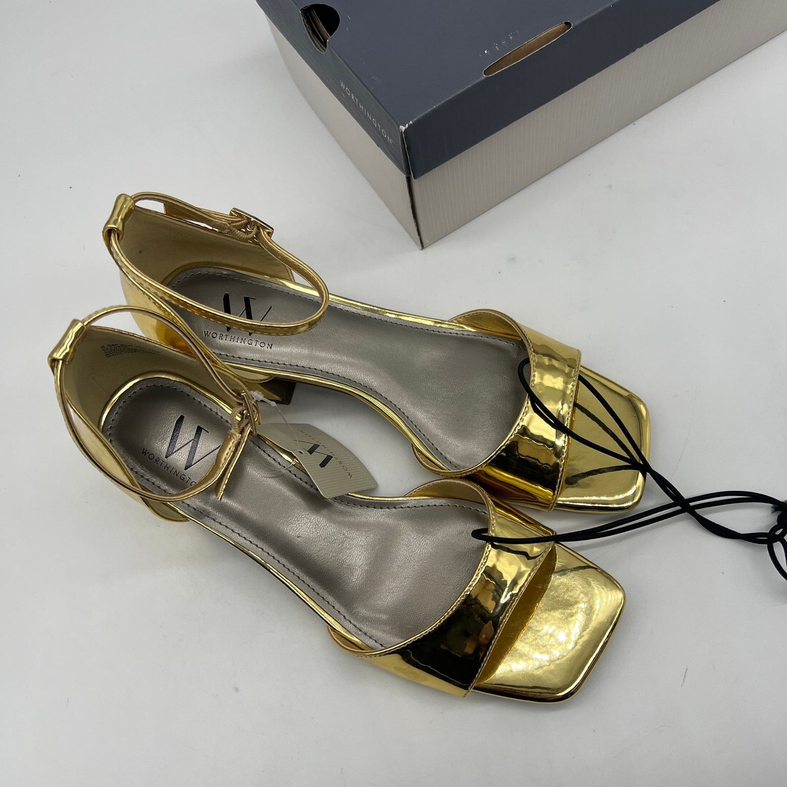 Other Worthington Womens Victoria Block Heel Pumps Gold Size 6.5M Size US 6.5 / IT 36.5 - 4 Thumbnail