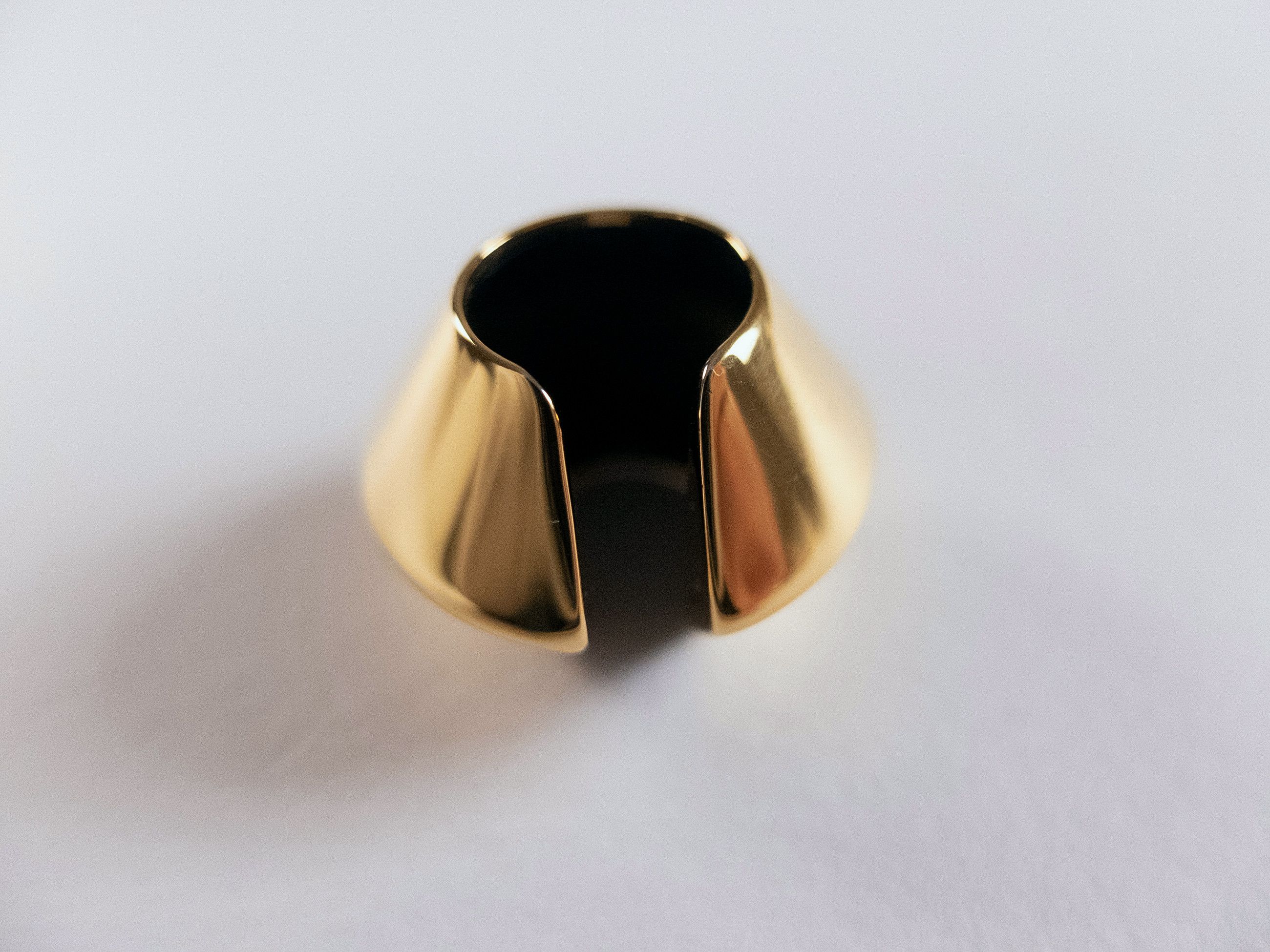 Alexander McQueen ALEXANDER MCQUEEN gold tone hexagonal metal ear cuff q Size ONE SIZE - 6 Thumbnail