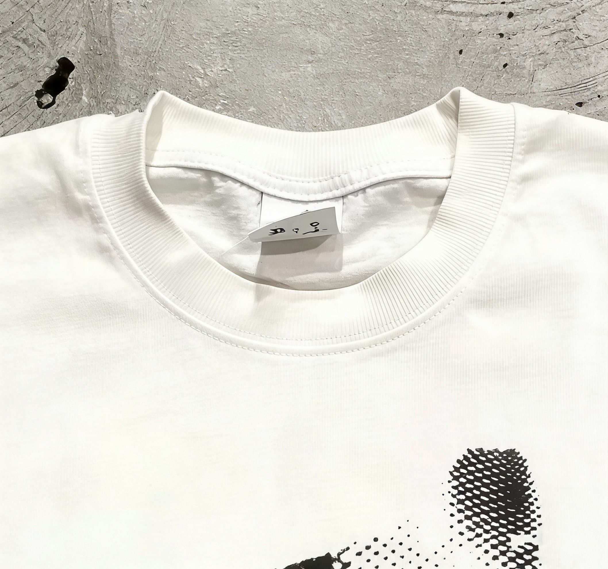 Other Vintage Retro Wink Cat Cute Portrait Graphic White T-Shirt Size US M / EU 48-50 / 2 - 4 Thumbnail