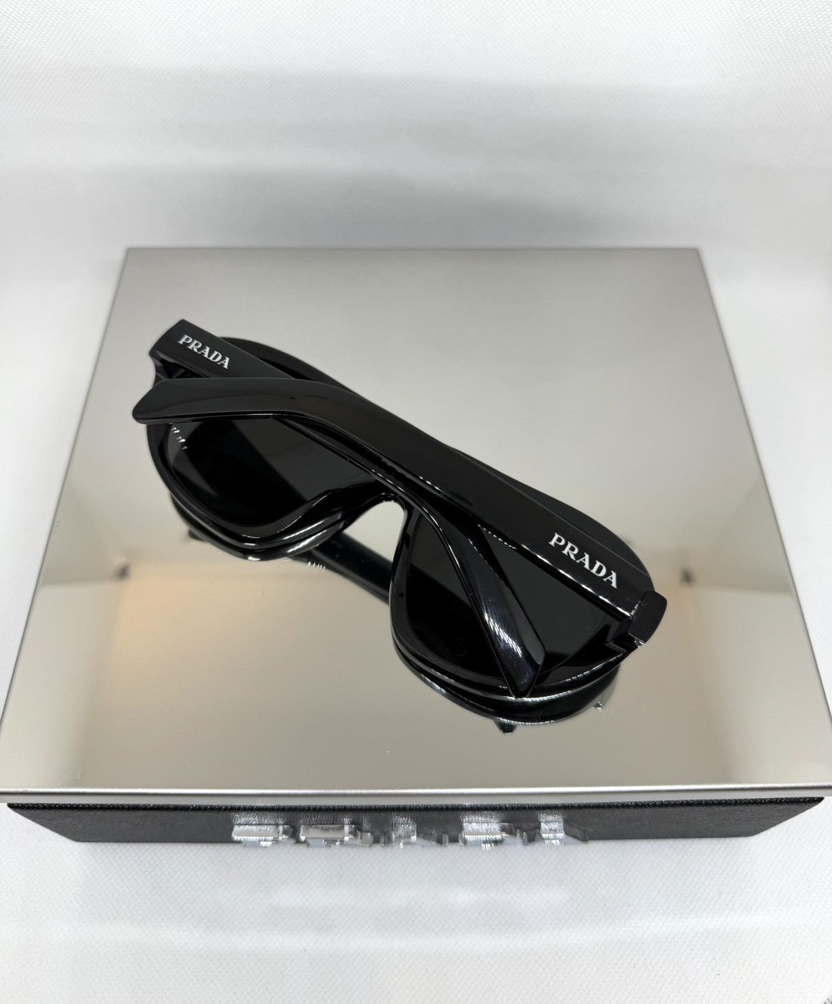 Prada NEW Prada Symbole sunglasses PR C05S 16K08Z Size ONE SIZE - 7 Thumbnail