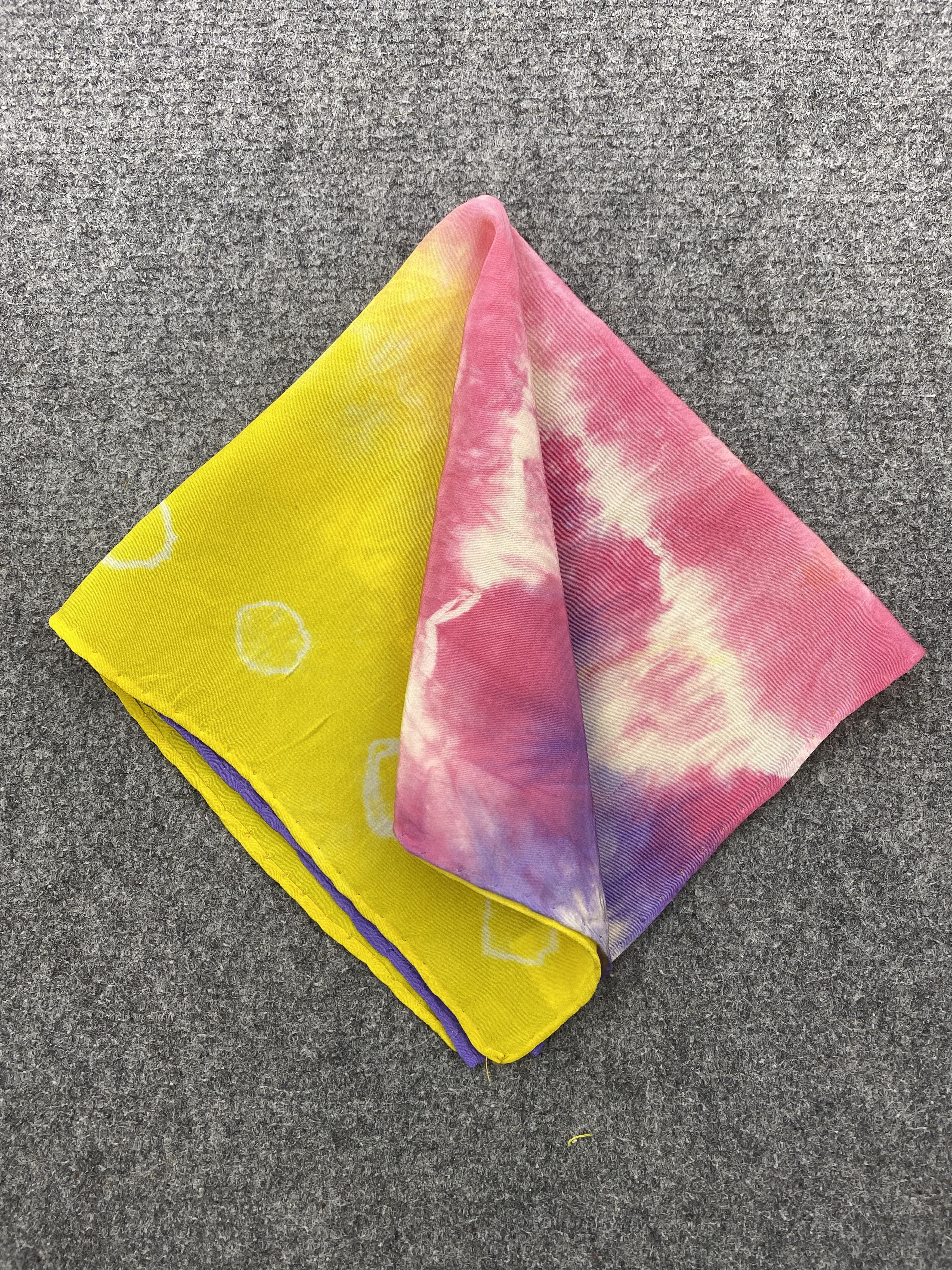 Japanese Brand Vintage Silk Handkerchief / Neckerchief HKC0667 Size ONE SIZE - 5 Thumbnail