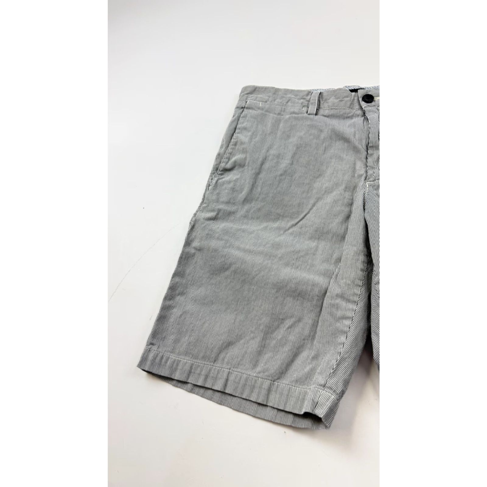 Banana Republic Banana Republic Shorts Mens 32 Flat Front Casual Chino Cotton Blue White Stripe Pockets 10 In Inseam Gray Size US 32 / EU 48 - 3 Thumbnail