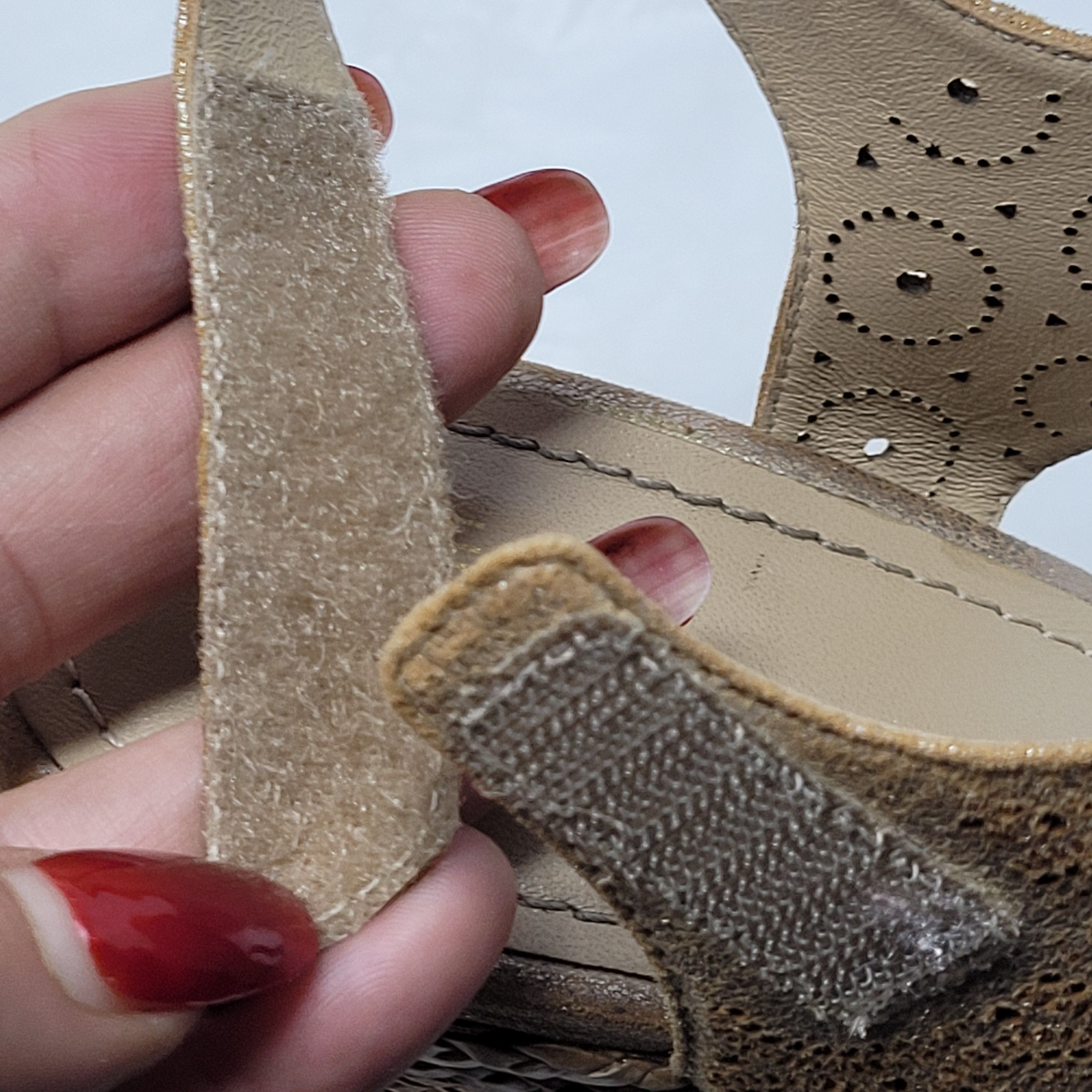 Johnston & Murphy Leather Gold Metallic Georgiana Wedge Sz 8 Espadrille Boho Size US 8 / IT 38 - 2 Thumbnail