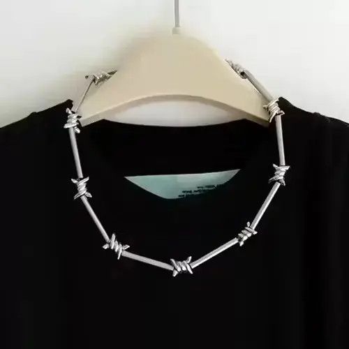 VIBE Barbed Wire Chrome Necklace Spike Post Punk Chain Size ONE SIZE - 1 Thumbnail