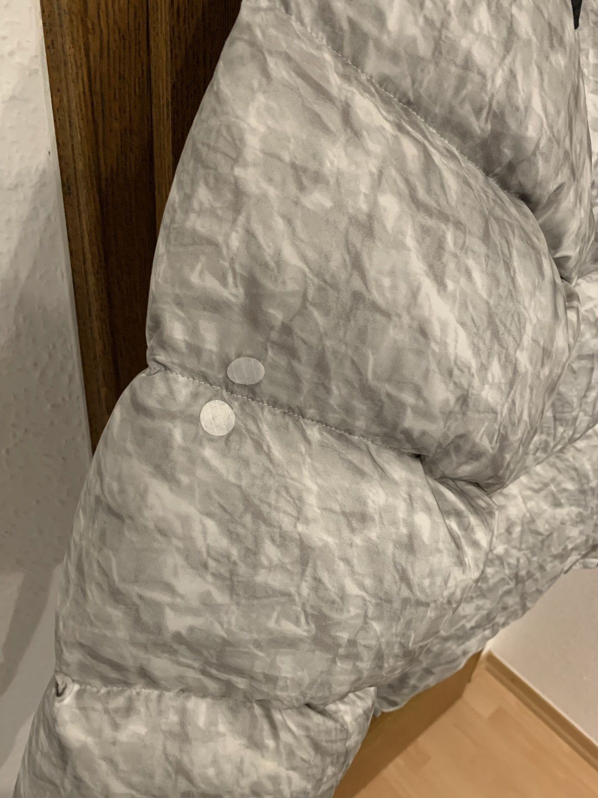 Supreme × The North Face Supreme x The North Face Paper Nuptse Size US L / EU 52-54 / 3 - 10 Thumbnail