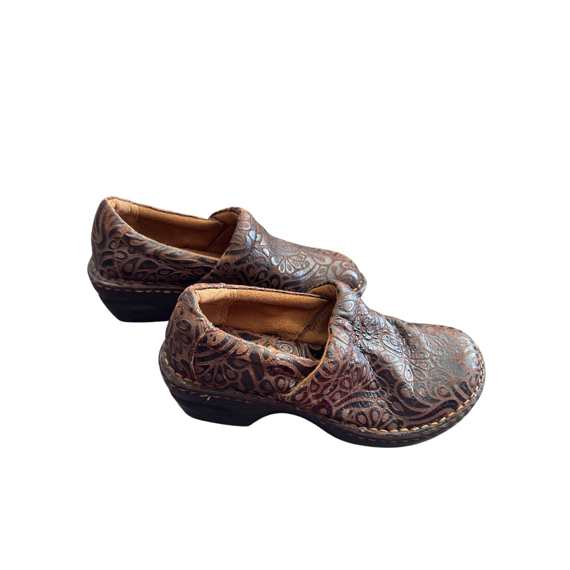 Born BOC womens leather Brown Embossed Slip-On Clogs mules size Size US 6 / IT 36 - 4 Thumbnail