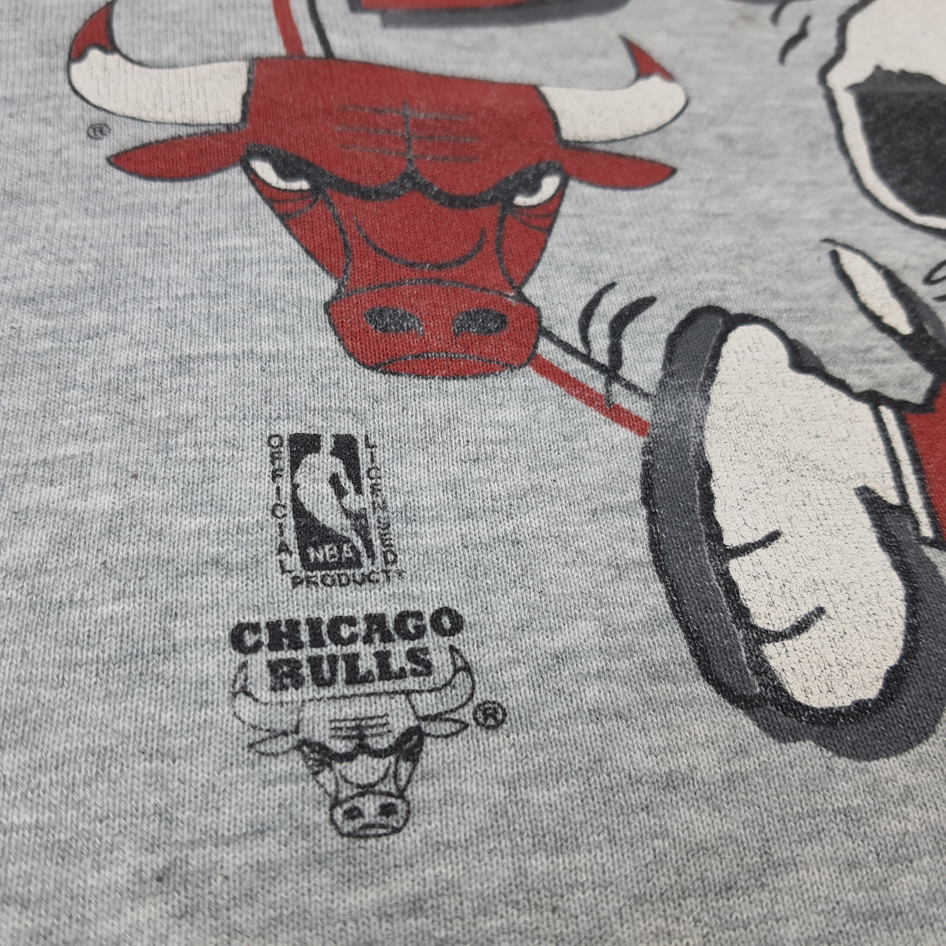 NBA Vintage 90s Chicago Bulls Snoopy Basketball Pullover C292N13 Size US M / EU 48-50 / 2 - 4 Thumbnail