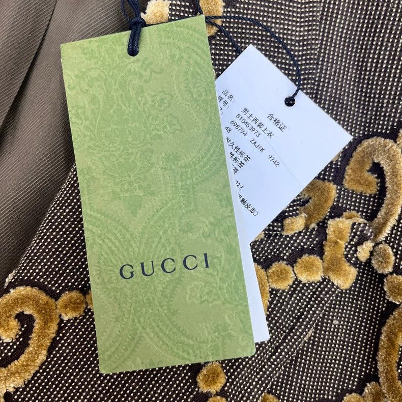 Gucci Gucci Coffee-colored logo velvet satin suit jacket 2502-Nex Size US M / EU 48-50 / 2 - 7 Thumbnail