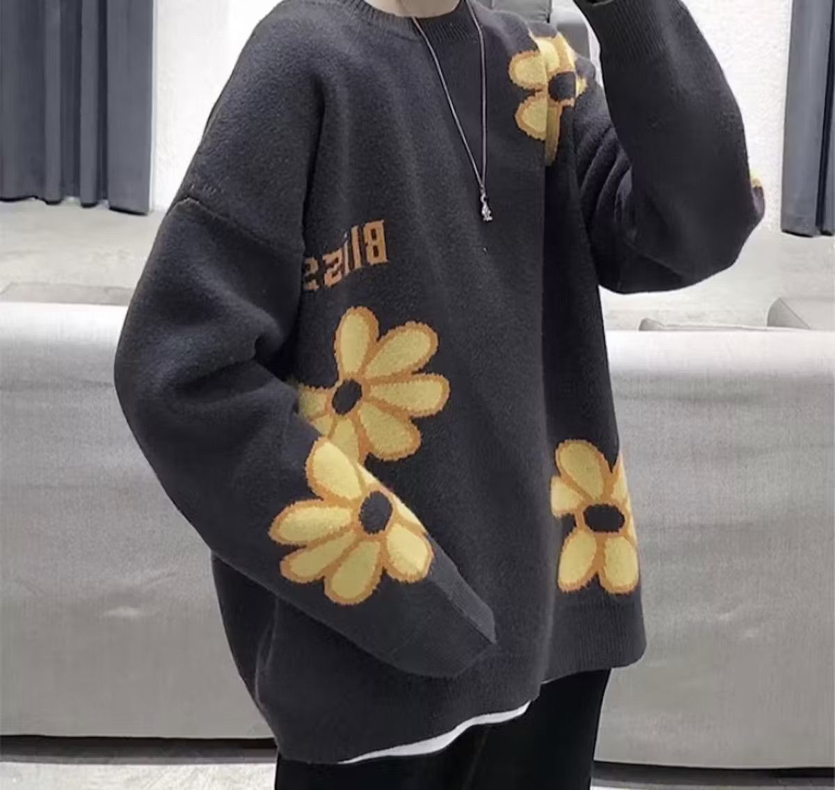 Womens Vintage Floral Pattern Sweater 1