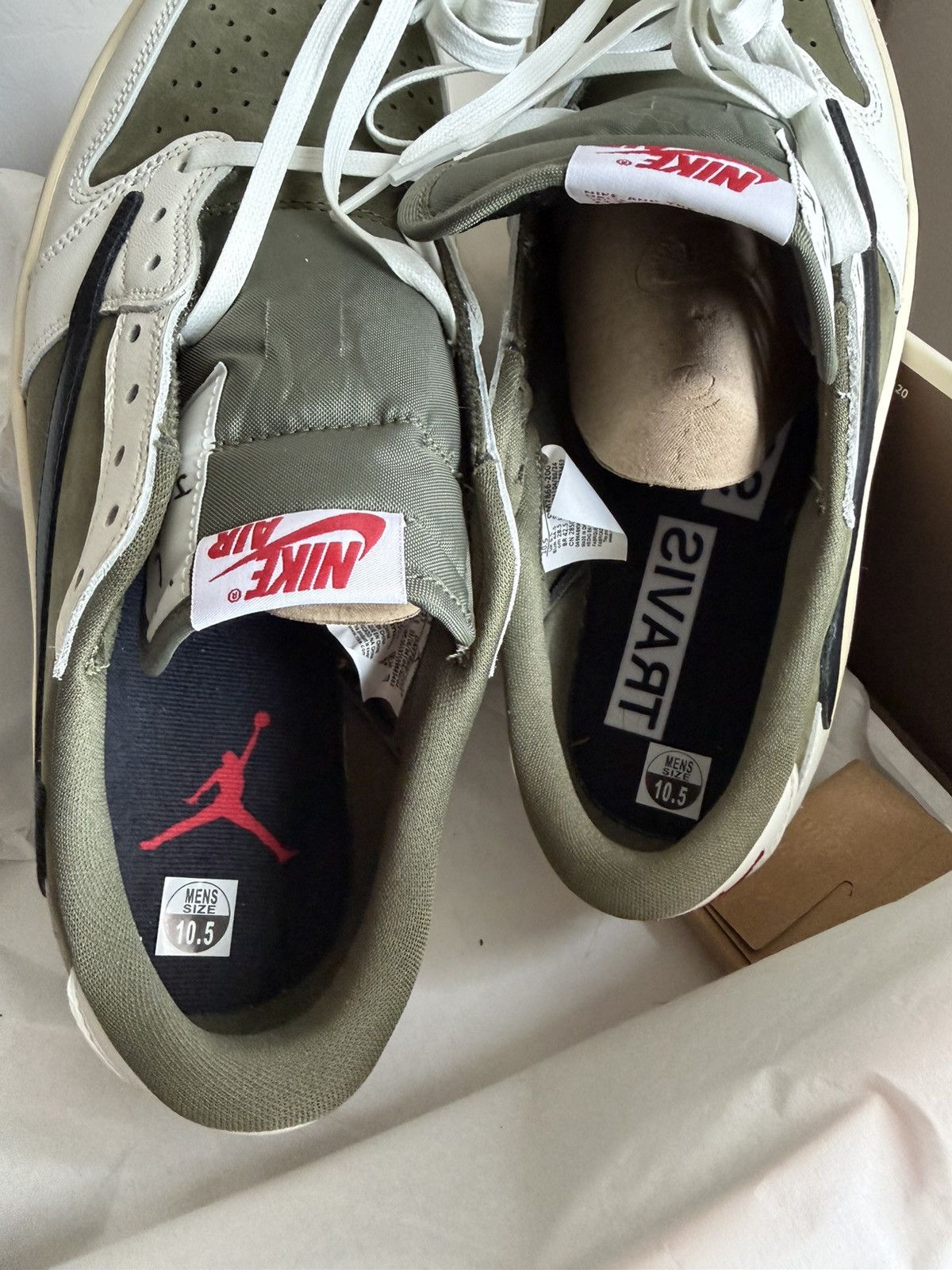 Travis Scott Jordan 1 Retro Low OG Travis Scott Medium Olive Sz 10 DS Size US 10 / EU 43 - 5 Thumbnail