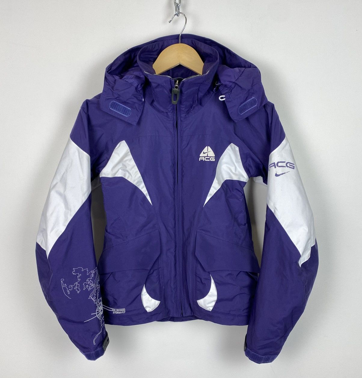 Vintage Nike ACG Storm Fit Outer Ski Externe Zip Jacket Purple Women Size XS / US 0-2 / IT 36-38 - 1 Thumbnail