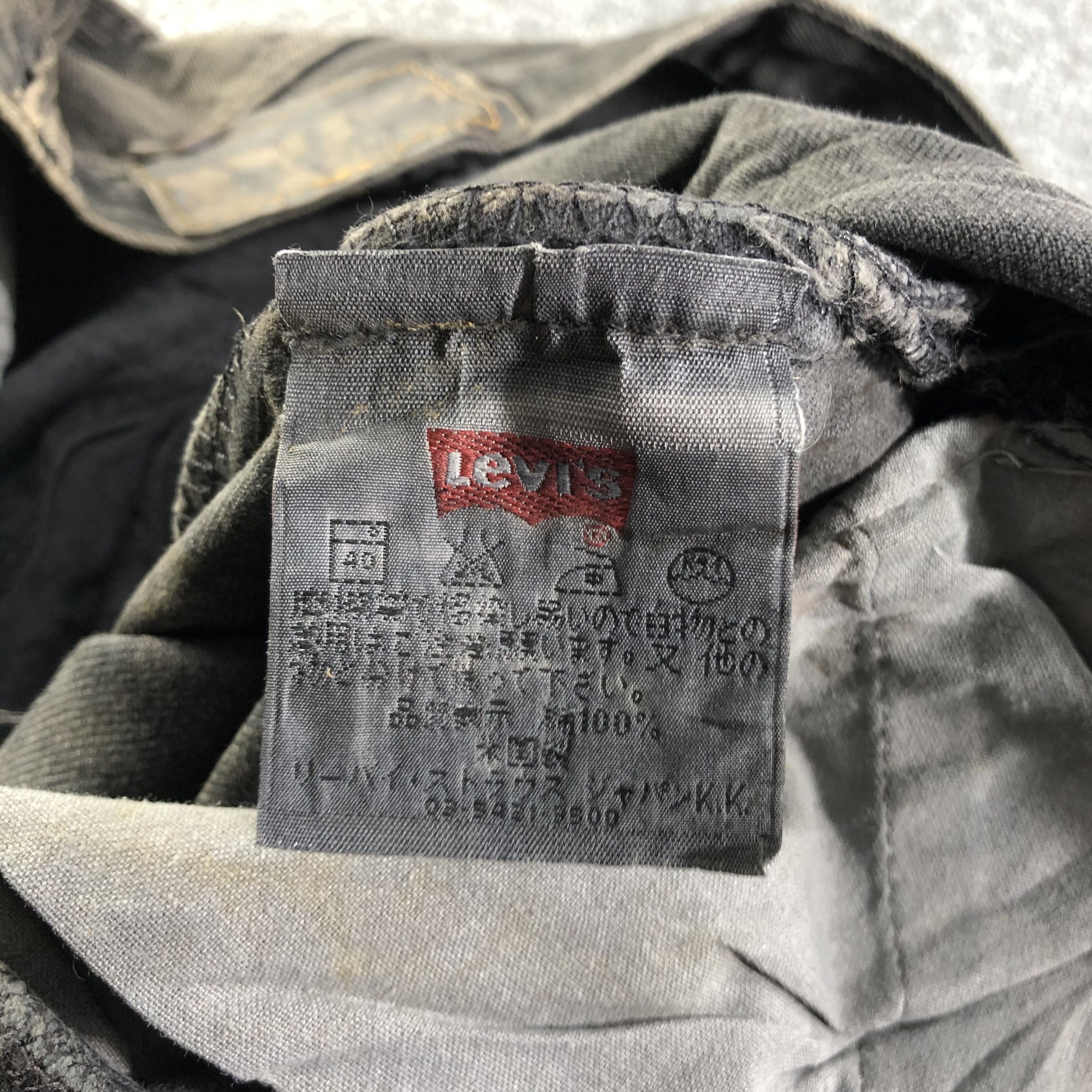 Levi's Vintage Levis 501 Jeans-J4032 Size US 31 - 10 Thumbnail