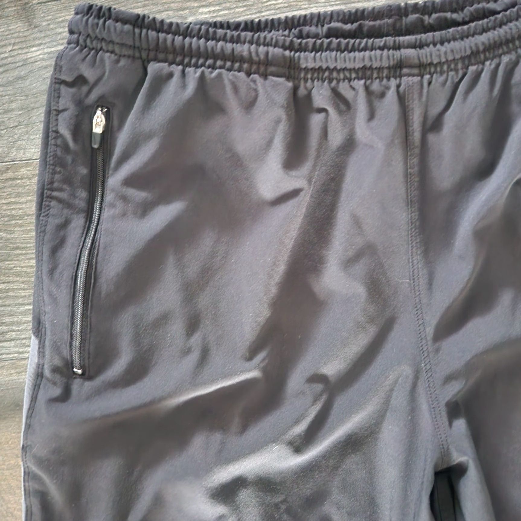 Nike Nike Dri-FIT Men’s M Dark Gray Striped Athletic Pants with Zip Pockets Track Pants Mens Size US 31 - 6 Thumbnail