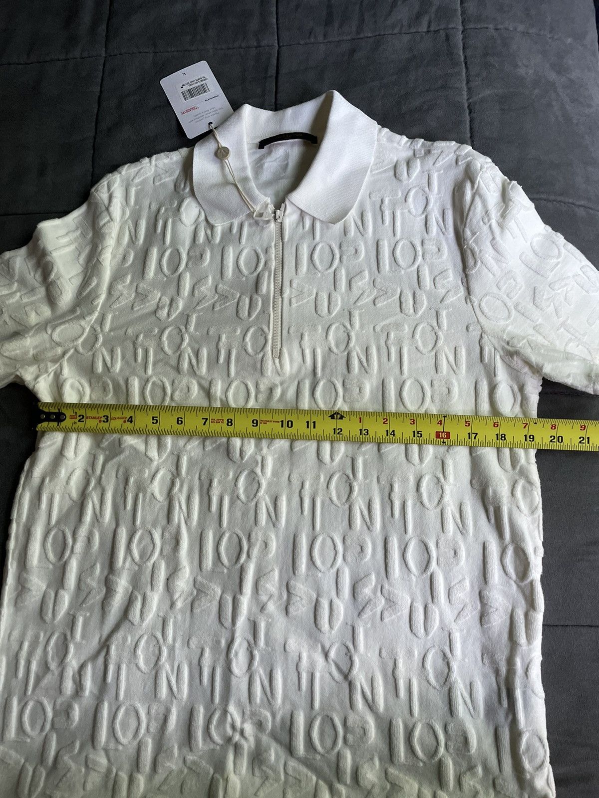 Louis Vuitton Louis Vuitton Terry Cloth Logo Shirt Size US M / EU 48-50 / 2 - 7 Thumbnail