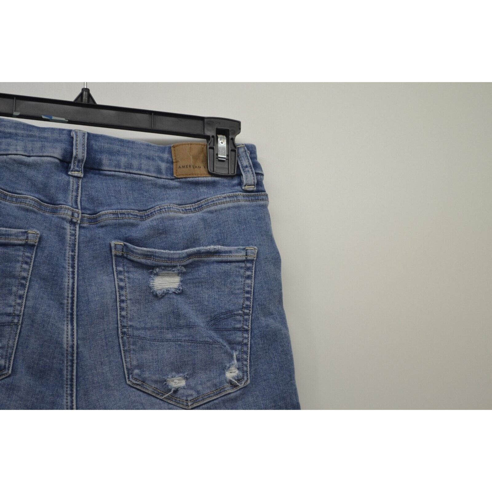 American Eagle Outfitters American Eagle Outtfiters Size 4 Blue Denim Short Cut offs Size 27" / US 4 / IT 40 - 8 Thumbnail
