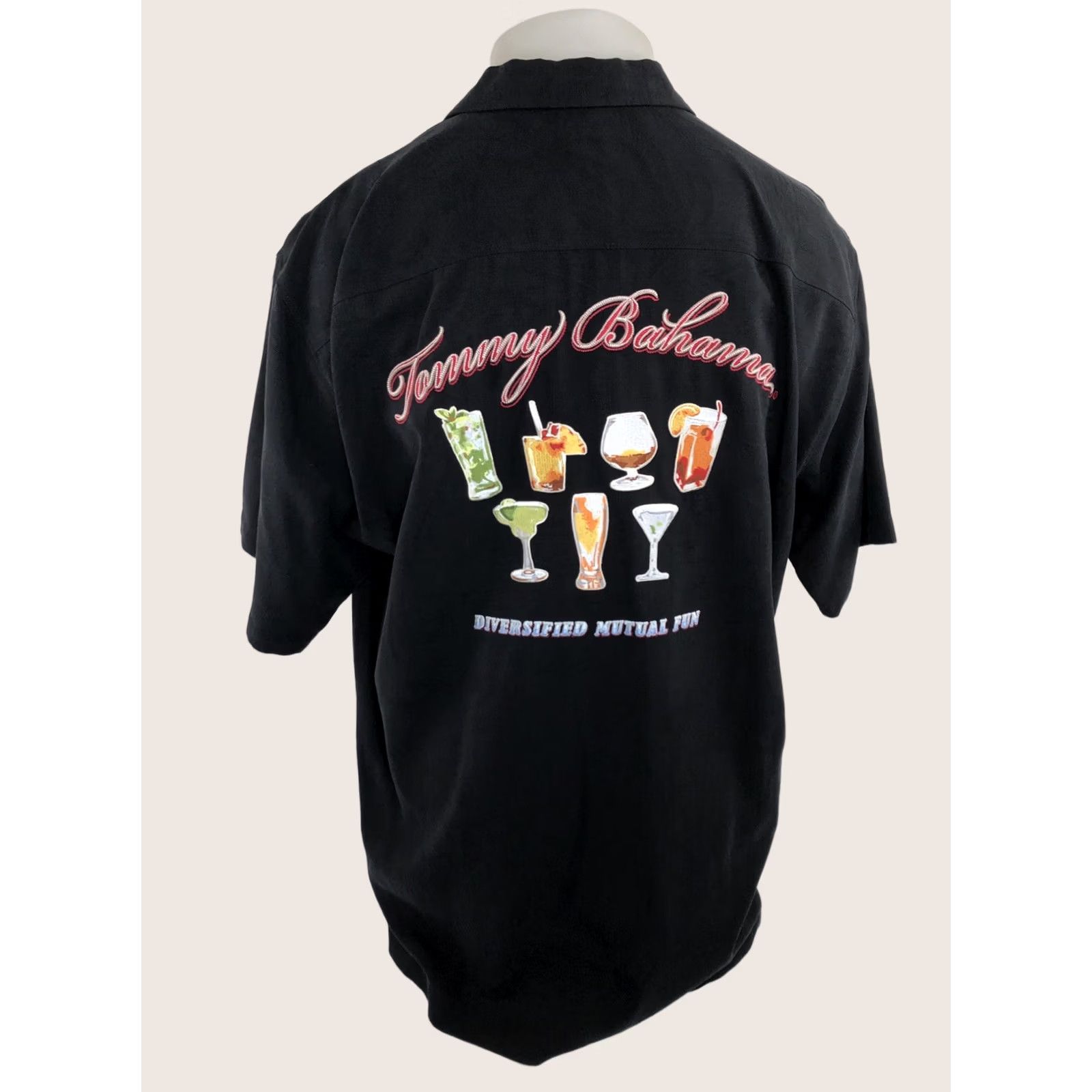 Tommy Bahama Tommy Bahama Shirt Black L Silk Hawaiian Cocktail Aloha Button-Up Men Size US L / EU 52-54 / 3 - 1 Thumbnail