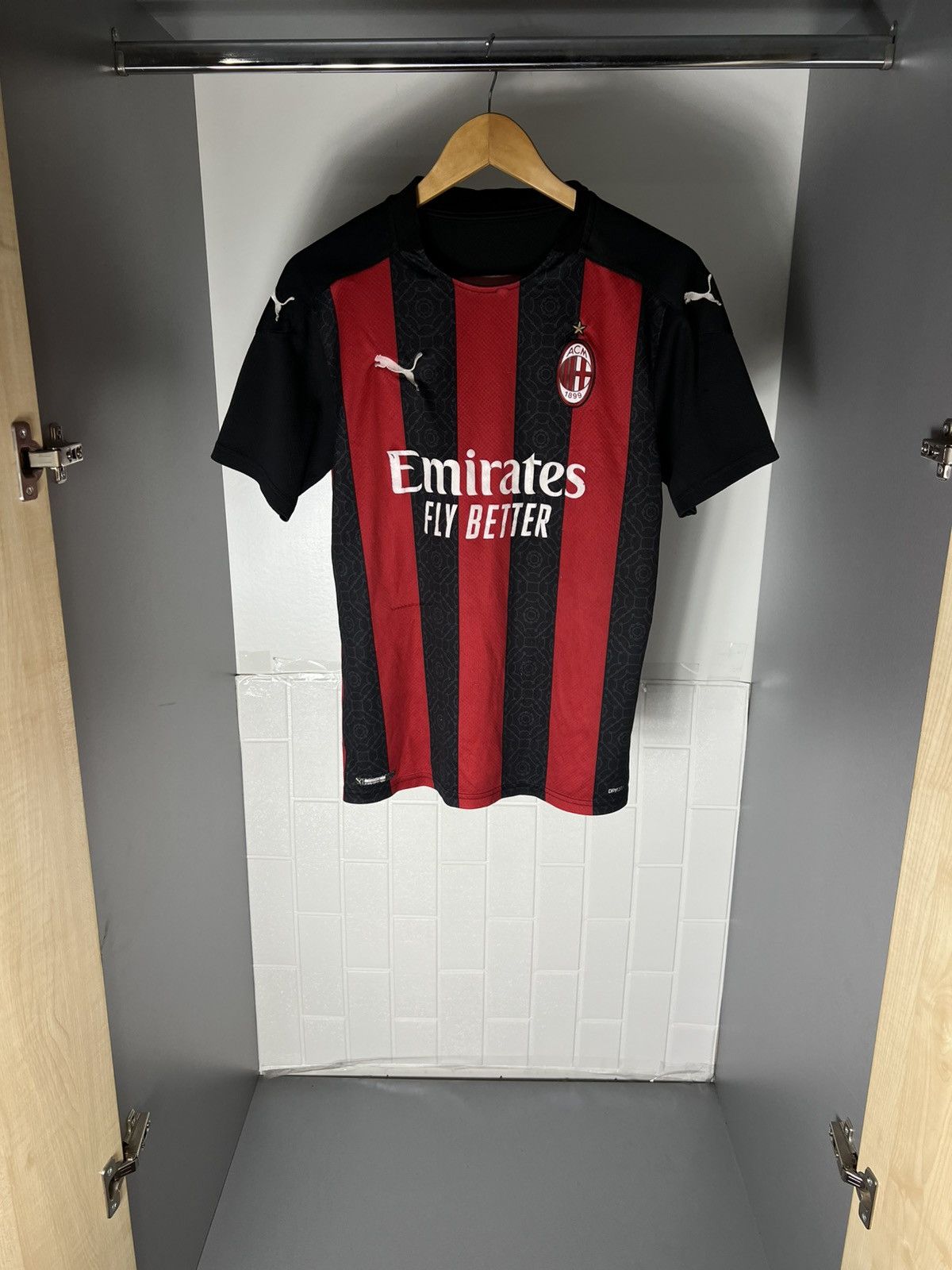 Puma VINTAGE PUMA FC AC MILAN INTER ITALY SOCCER JERSEY Y2K 90s Size US M / EU 48-50 / 2 - 1 Thumbnail