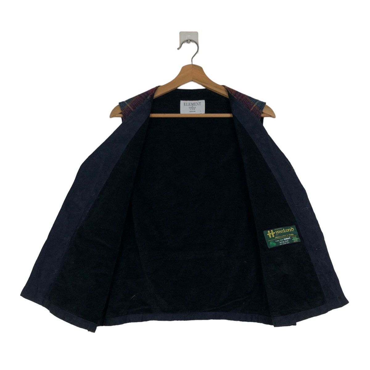 Japanese Brand 🔥Vintage Wool Waist Coats Tartan Design Woven in Ireland Size US L / EU 52-54 / 3 - 13 Thumbnail
