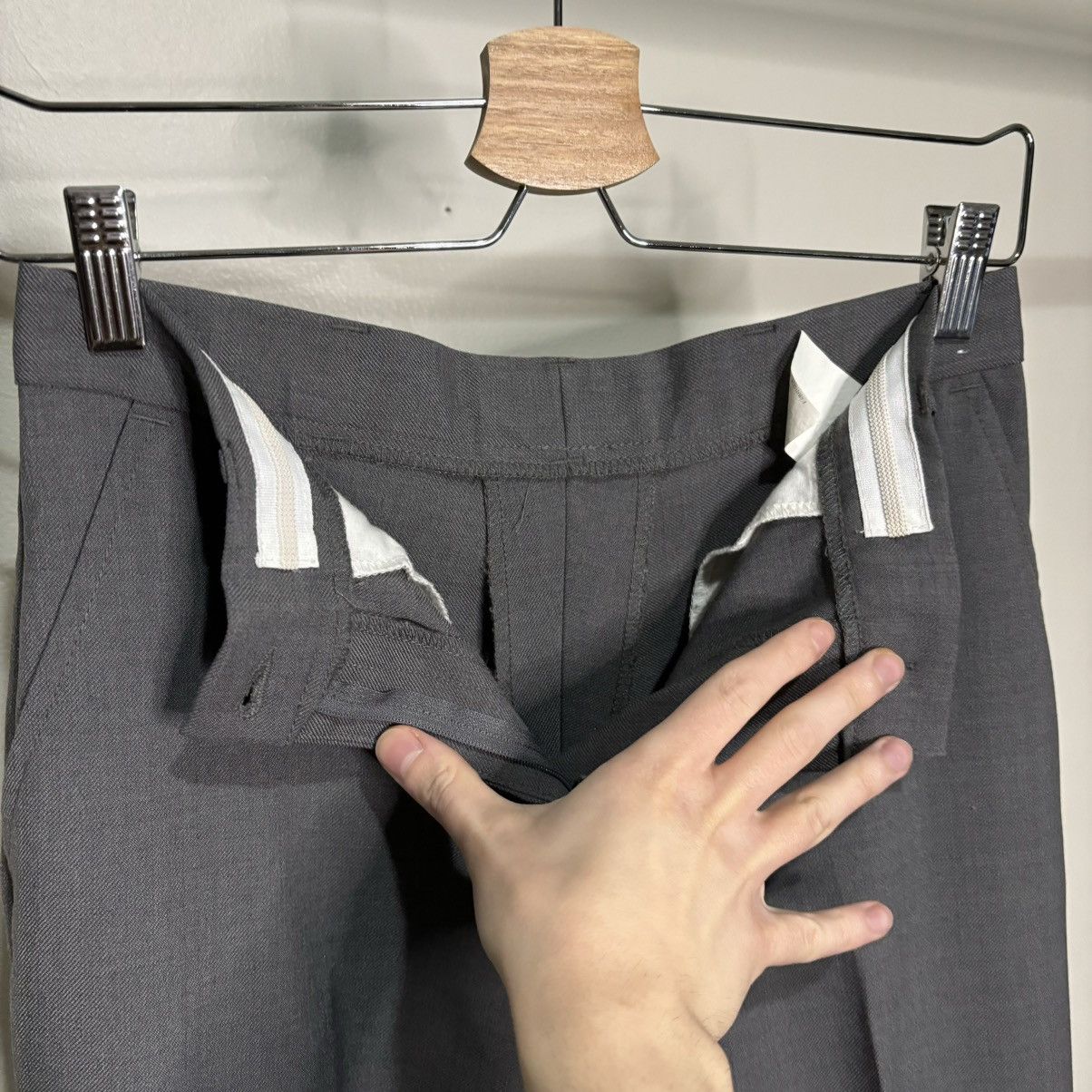Vintage Vintage 1990s Grey Pleated Trousers Size 28" / US 6 / IT 42 - 2 Thumbnail