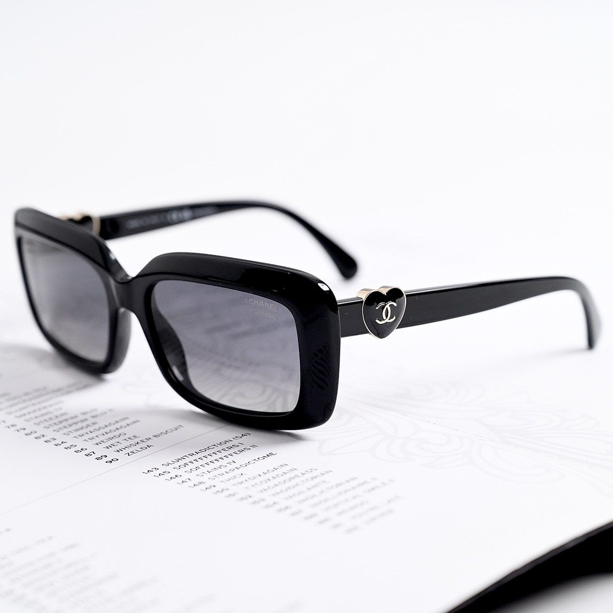 Chanel CHANEL 0CH5520 C622S8 SUNGLASSES Size ONE SIZE - 2 Thumbnail