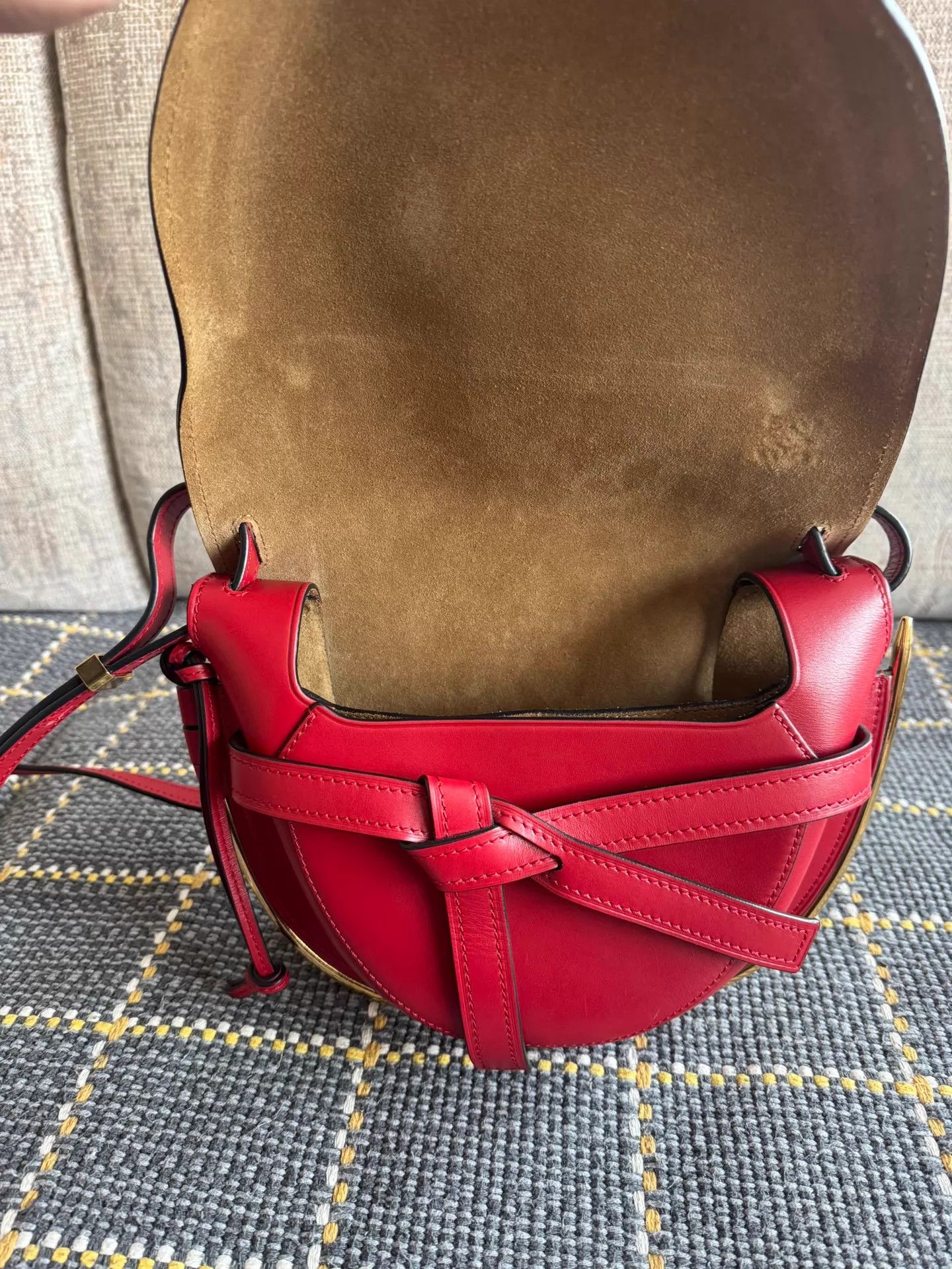 Loewe LOEWE Gate Small Burgundy Red Hardly Used Crossbody Size ONE SIZE - 9 Thumbnail