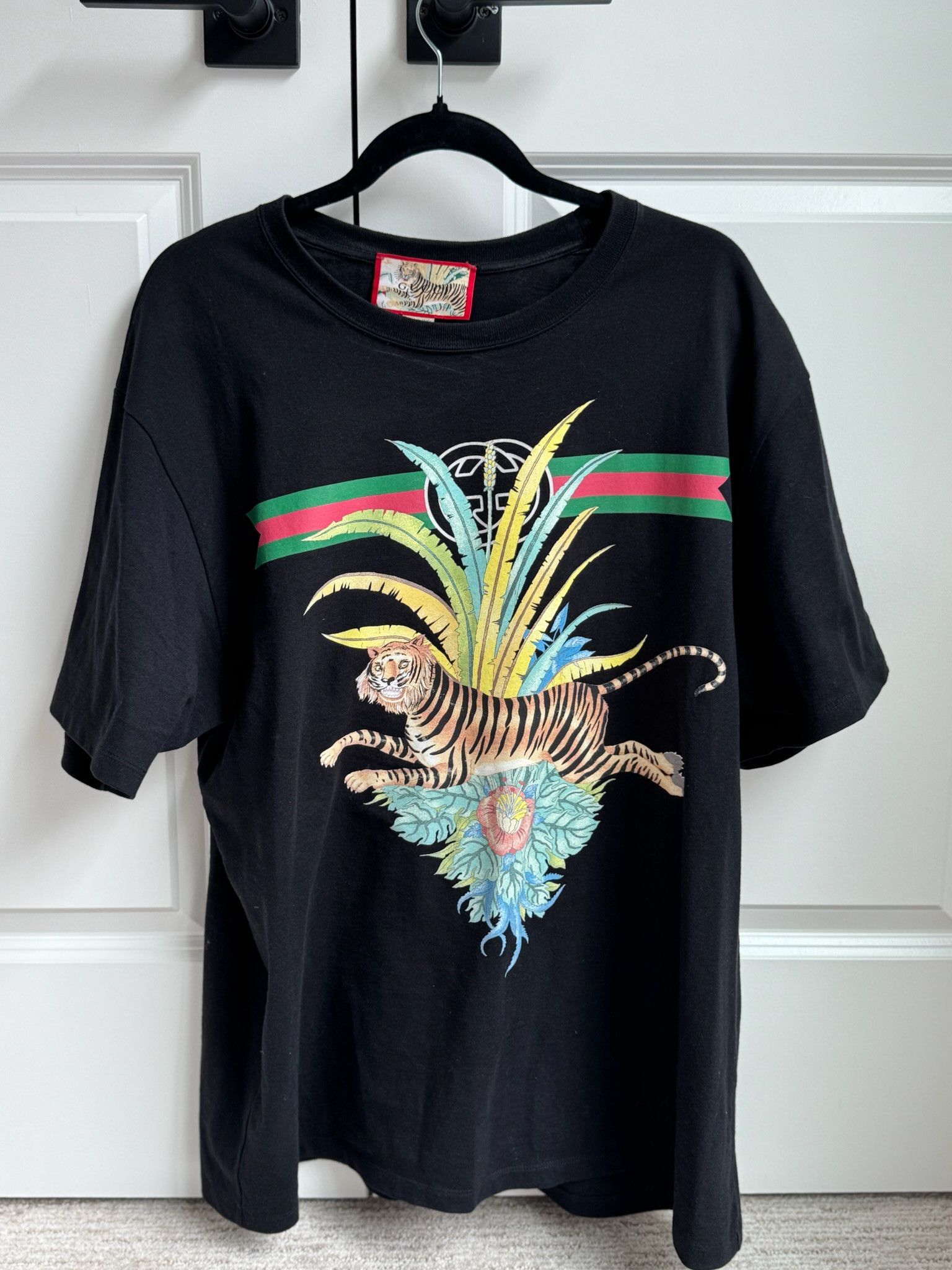 Gucci GUCCI TIGER T SHIRT Size US XL / EU 56 / 4 - 1 Thumbnail
